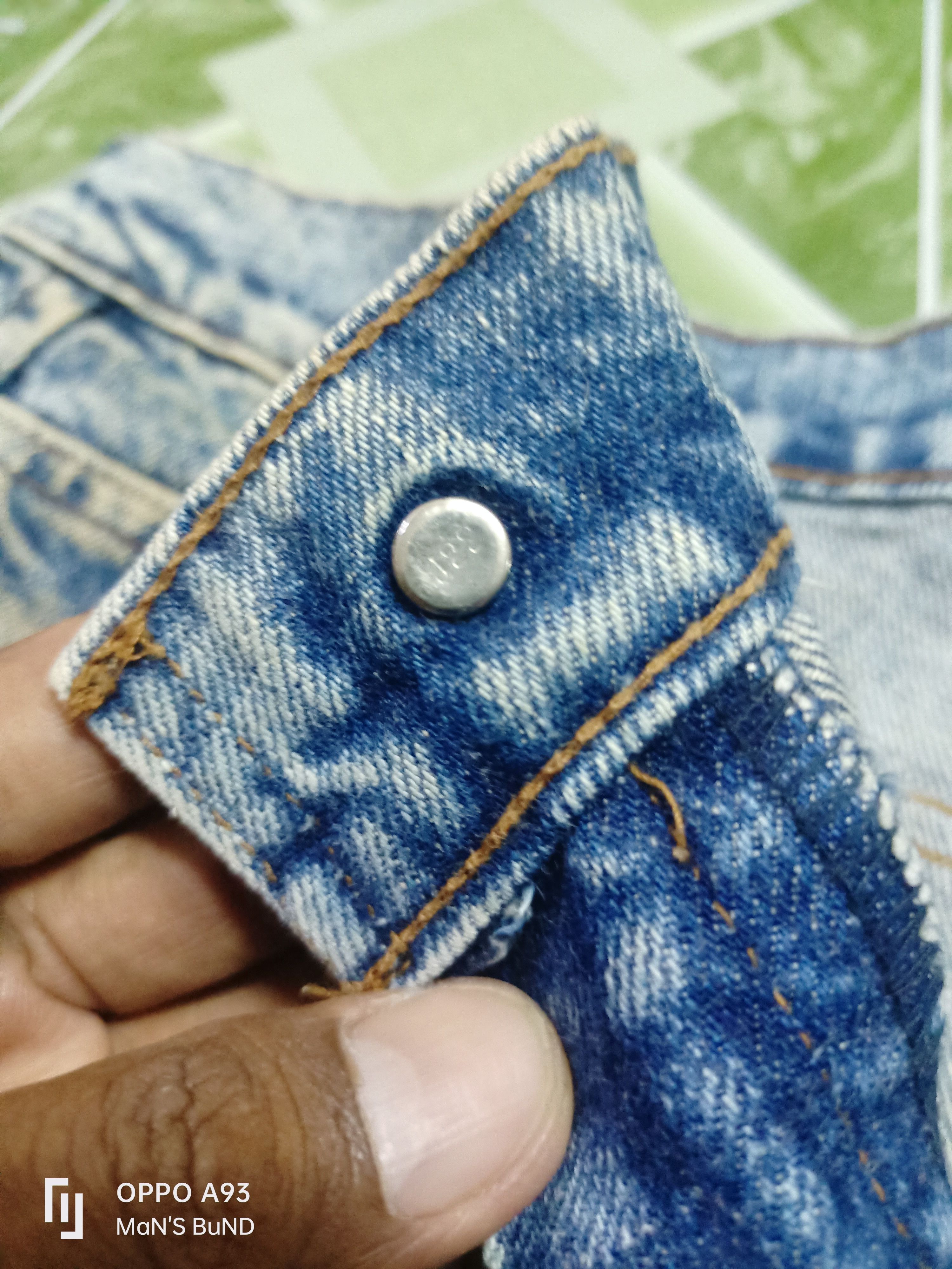 Levi's Vintage Clothing Distressed Levi's Acid Wash Size US 33 - 10 Thumbnail