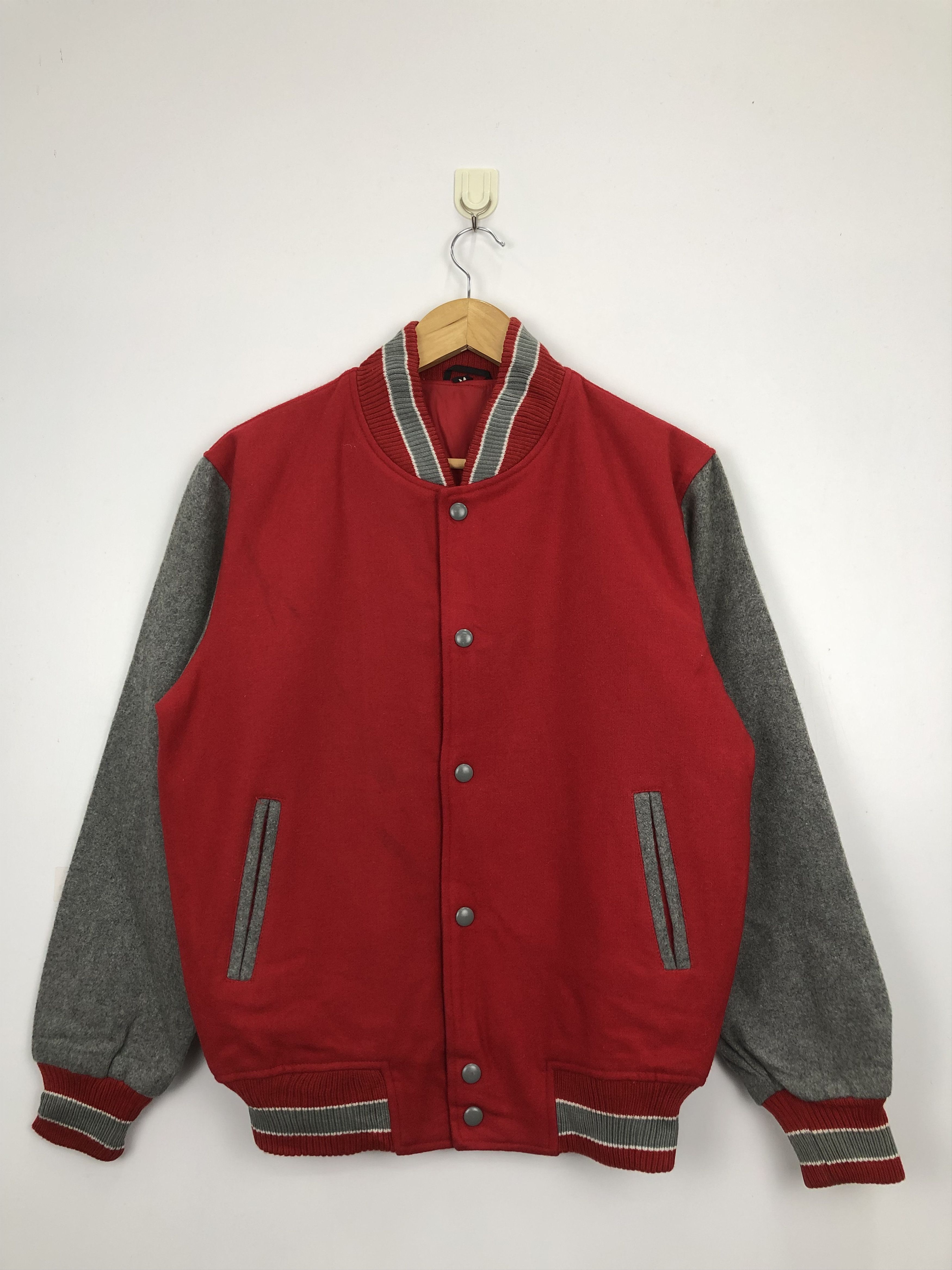 Japanese Brand Vintage 90s Japanese Brand Wool Varsity Jacket Red V0349 Size US M / EU 48-50 / 2 - 1 Thumbnail