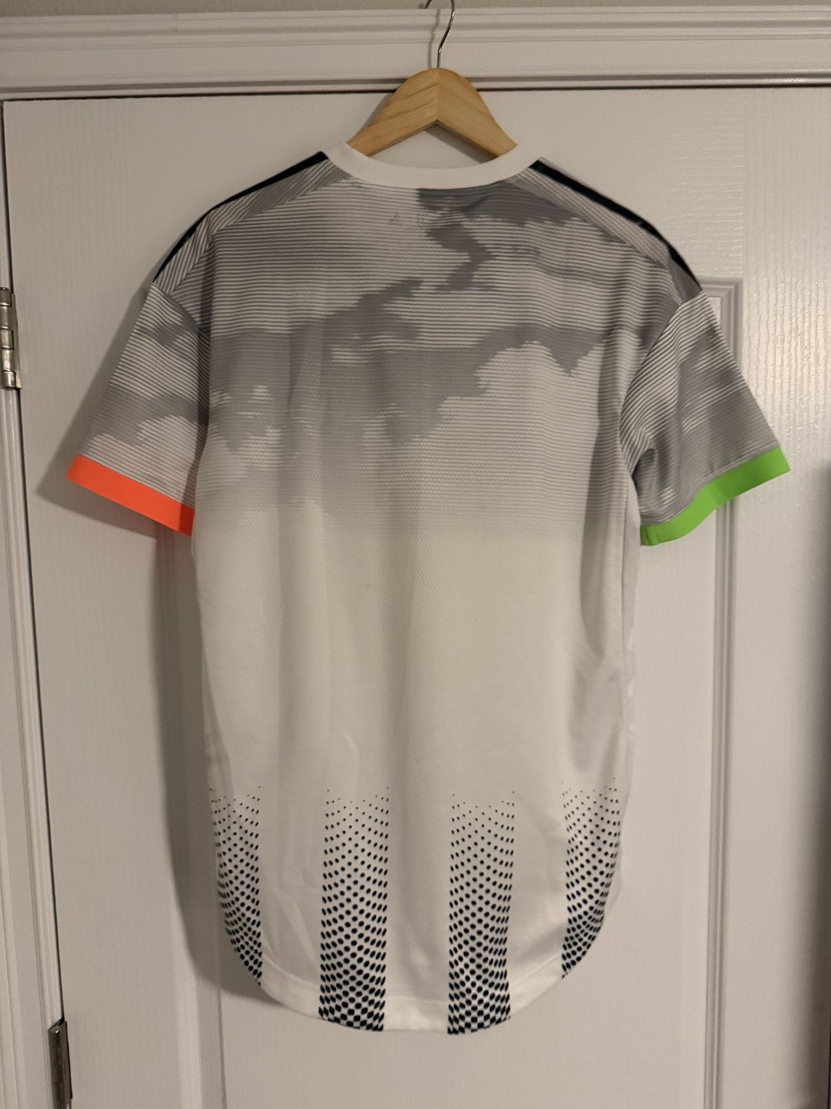 Adidas × Palace Palace x Adidas Juventus 4th Jersey Size US M / EU 48-50 / 2 - 2 Thumbnail