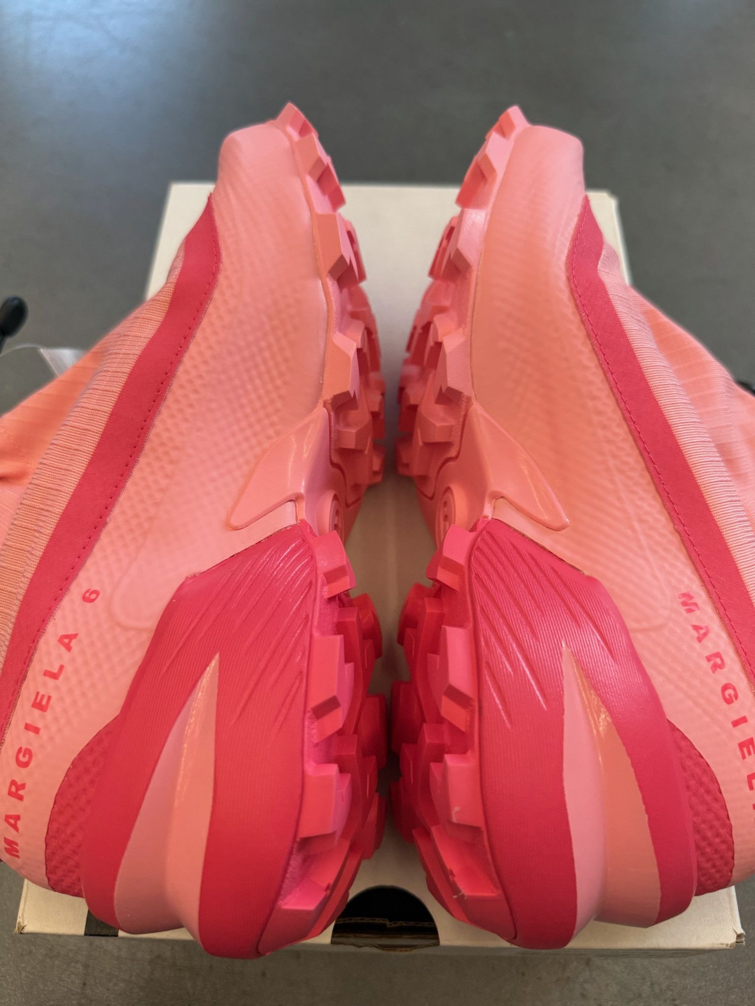 Maison Margiela × Salomon 2024 Salomon Cross Low MM6 Maison Margiela Flamingo Pink Size US 7.5 / IT 37.5 - 3 Thumbnail