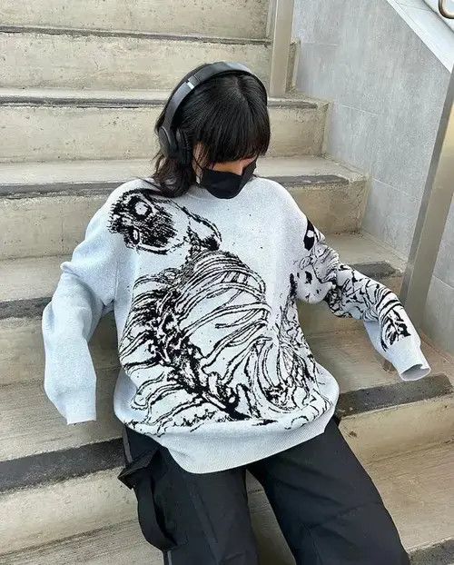 Japanese Brand Women Aesthetic Y2k Clothes Top portrait Black Streetwear Size ONE SIZE - 1 Thumbnail