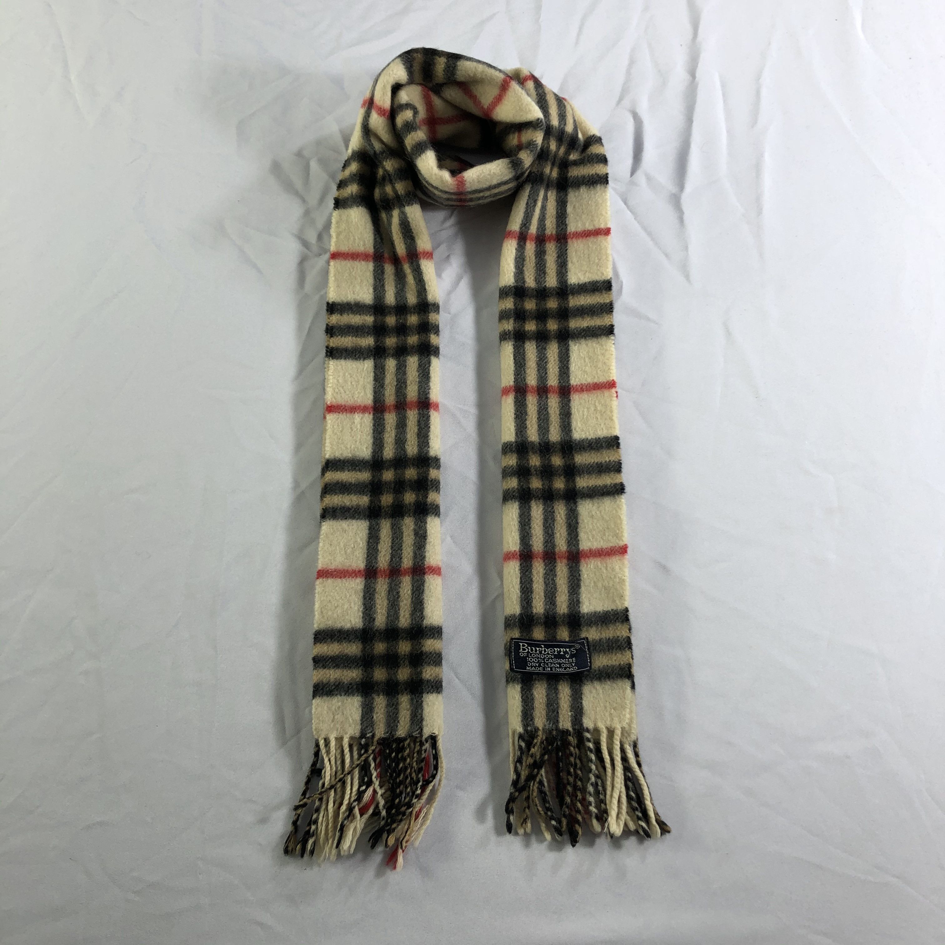 Burberry Burberrys Nova Check Cashmere Scarf Muffler Neckwear V2378 Size ONE SIZE - 1 Thumbnail