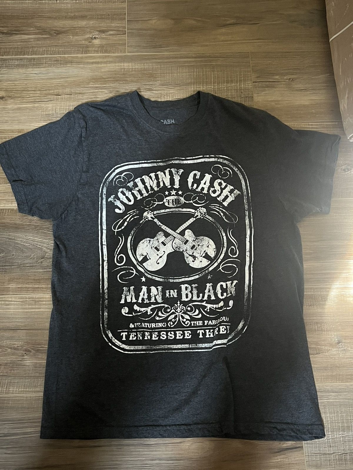 Vintage Vintage Johnny cash men in black tee Size US L / EU 52-54 / 3 - 1 Thumbnail