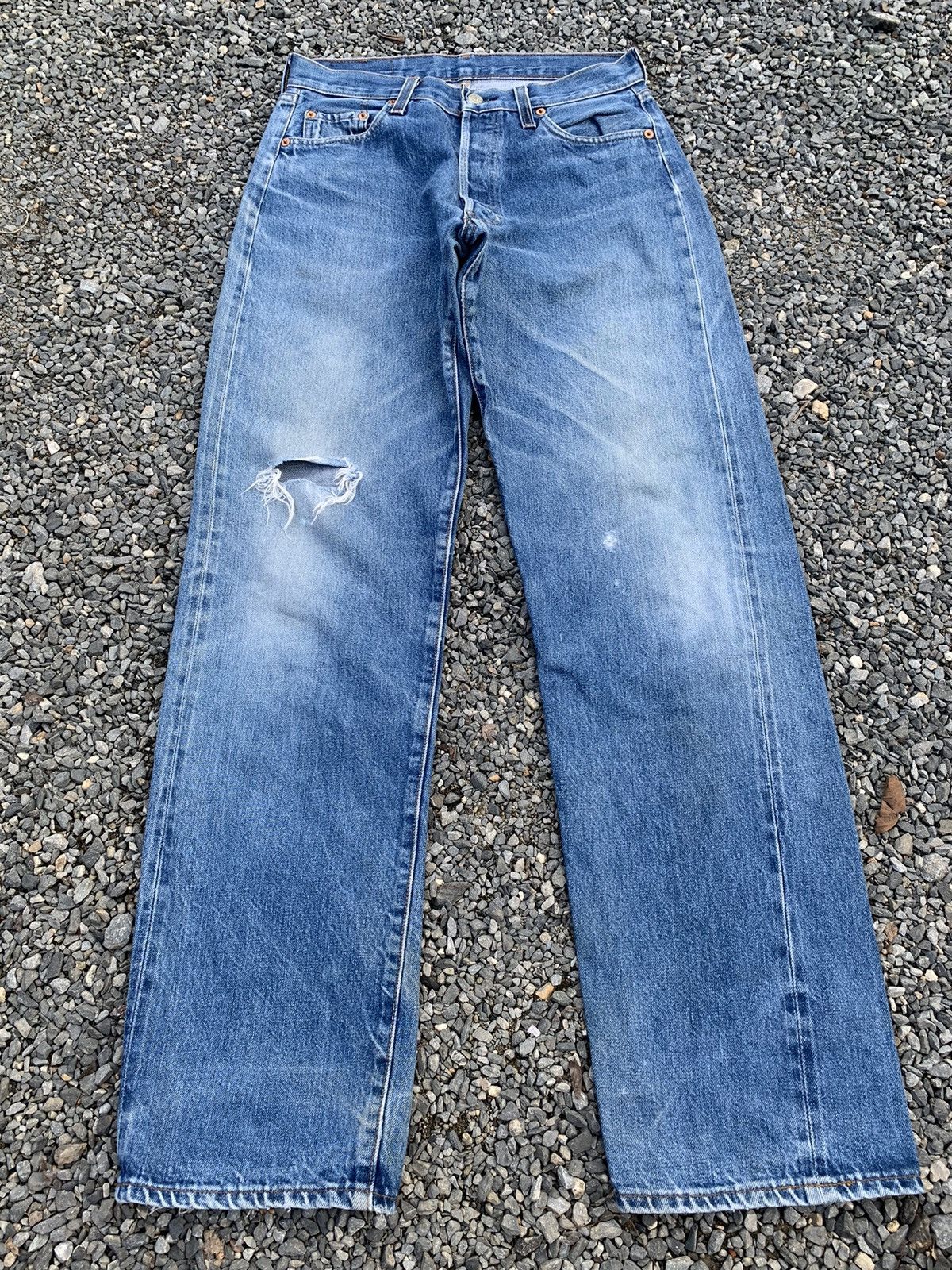 Levi's VINTAGE LEVIS 501 BIG E 555 SELVEDGE FADED DISTRESSED DENIM Size US 29 - 3 Thumbnail