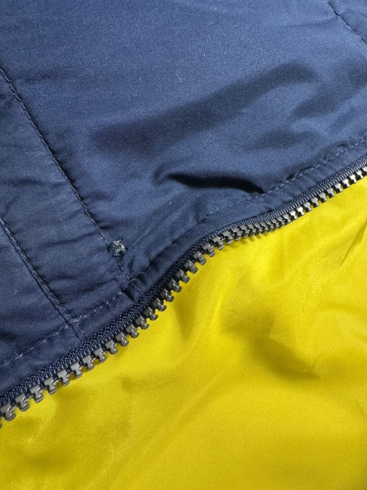 Nike Nike Vintage 90’s Big Logo Swoosh Down Puffer Jacket Size US L / EU 52-54 / 3 - 15 Thumbnail