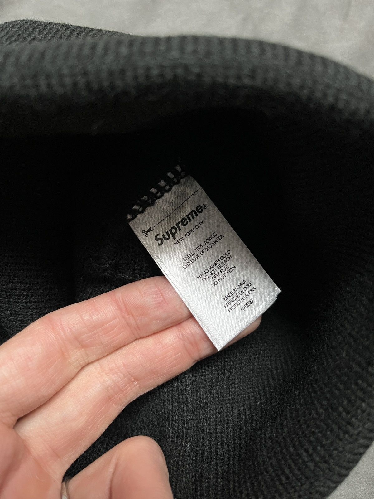 MF Doom × Supreme Rare 23F/W Supreme MF Doom Black Beanie Hats OS Size ONE SIZE - 6 Thumbnail