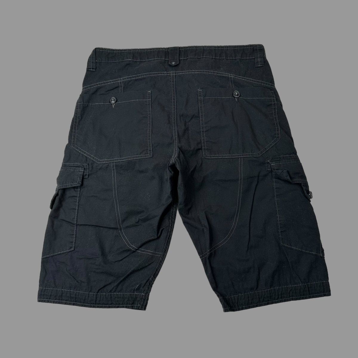 Vintage Vintage rave cargo shorts Size US 38 / EU 54 - 2 Thumbnail