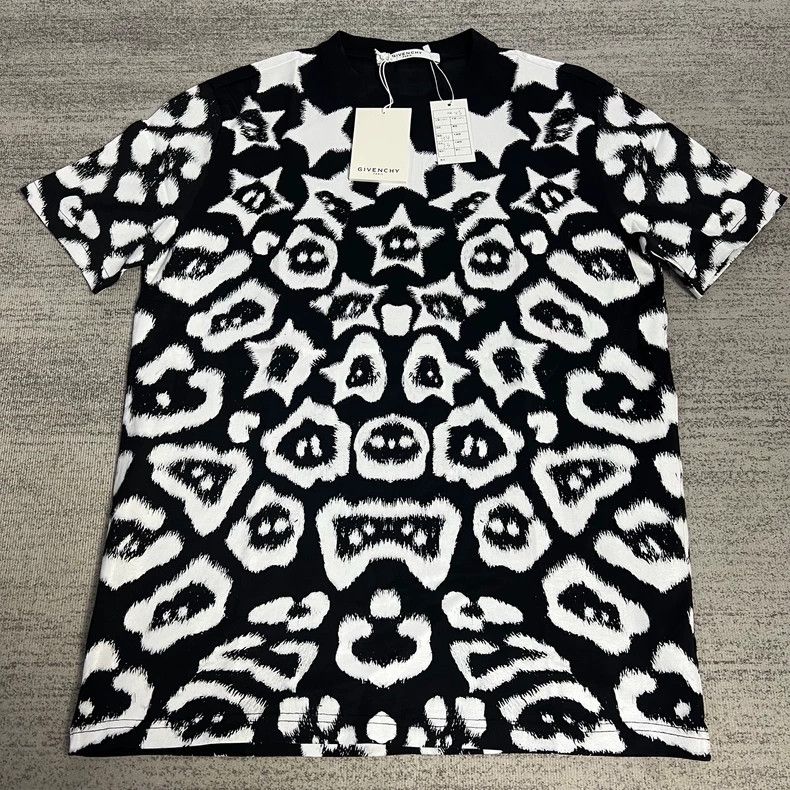 Givenchy Givenchy Five-Star Graffiti Short Sleeve Size US XS / EU 42 / 0 - 2 Thumbnail
