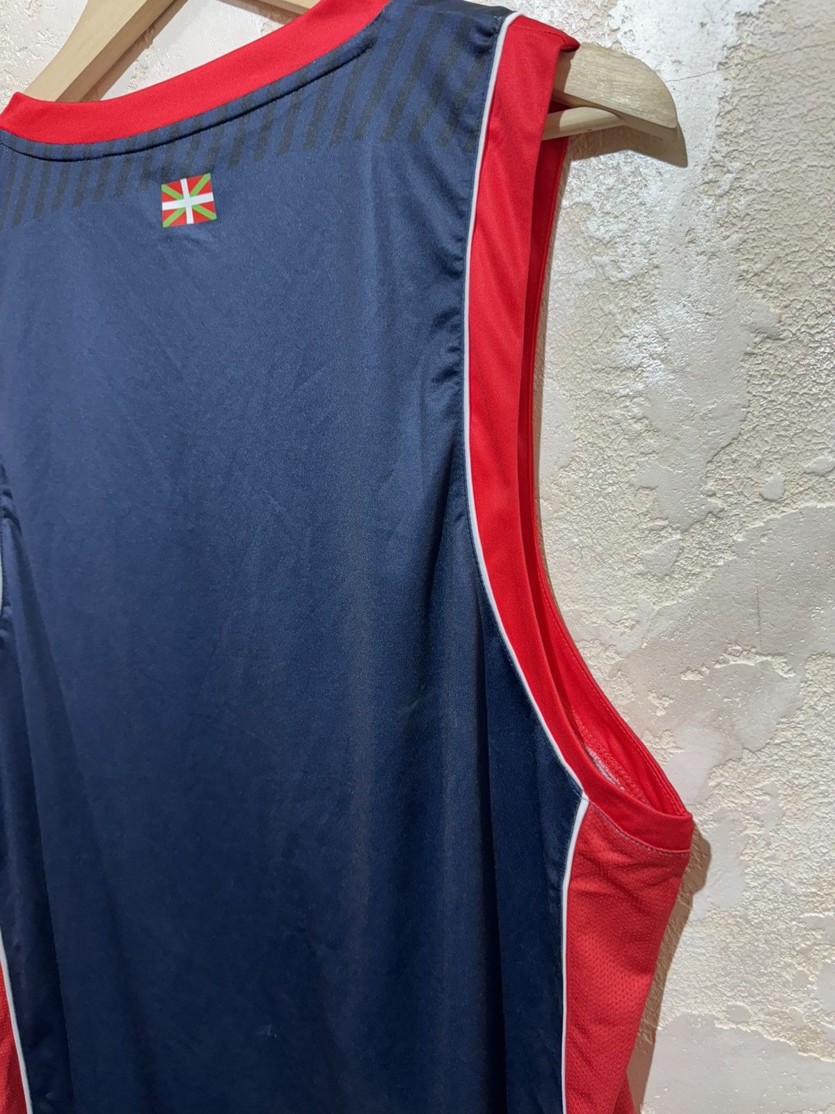 Other Baskonia Basketball Jersey Kelme XL New With Tags Size US XL / EU 56 / 4 - 13 Thumbnail