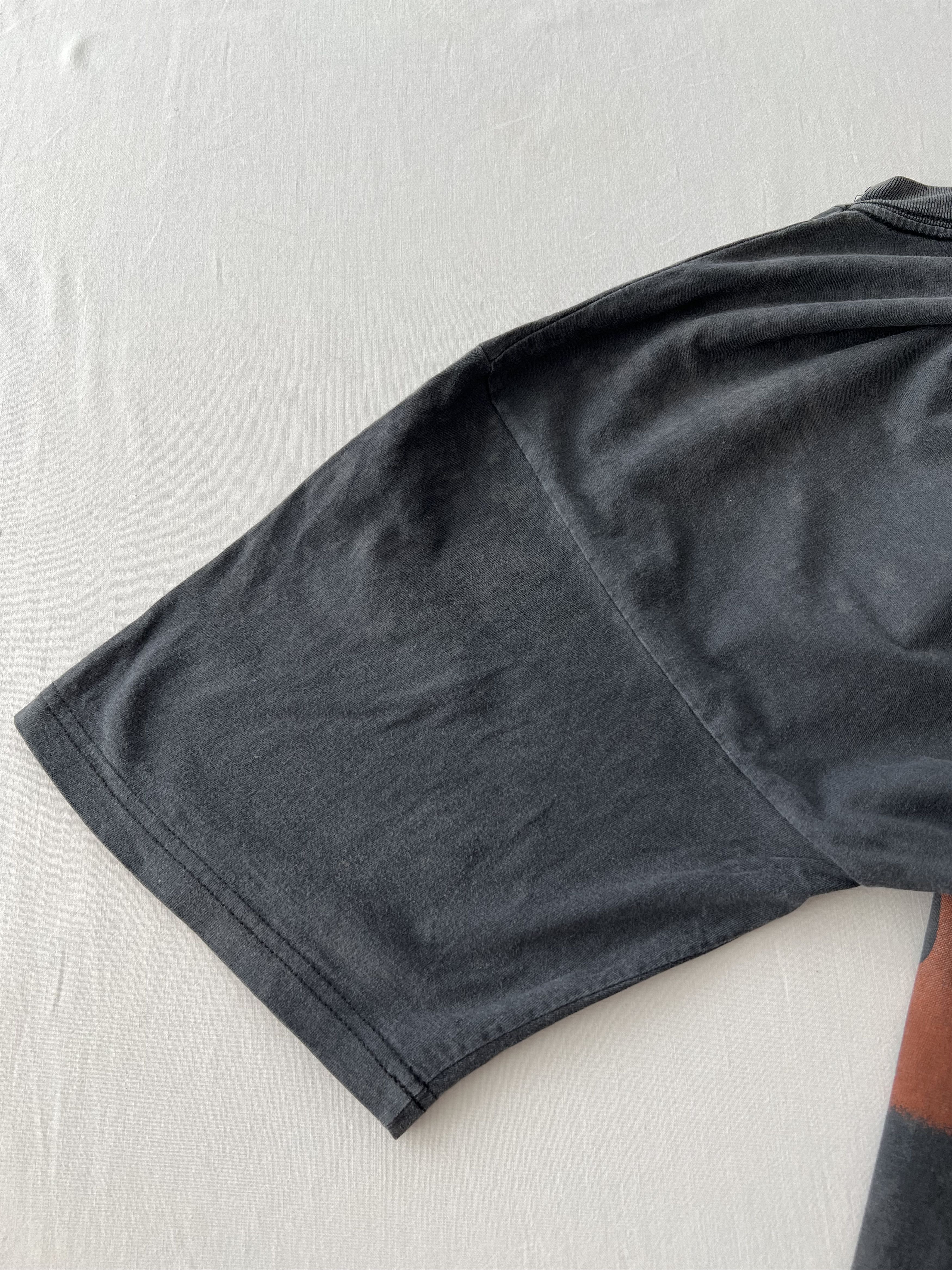 Vintage Vintage 90s Red Dwarf BBC Movie Black T-shirt Size US L / EU 52-54 / 3 - 17 Thumbnail