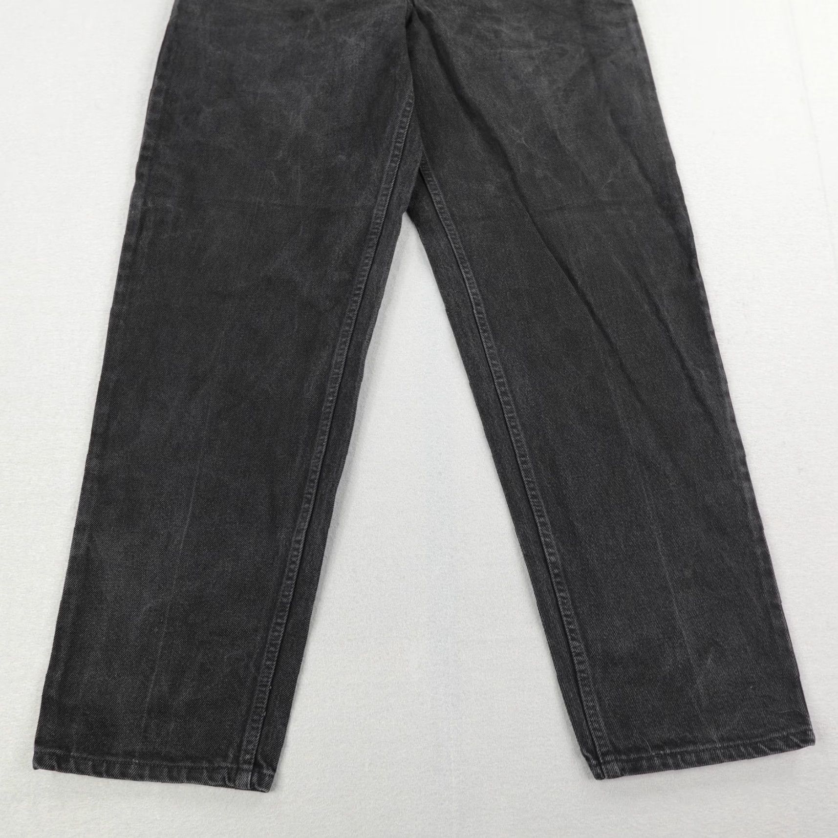 Levi's VINTAGE Levi's Jeans Mens 38x32 Tapered Fit Black Denim 90s Retro Relaxed Fit USA Size US 38 / EU 54 - 3 Thumbnail