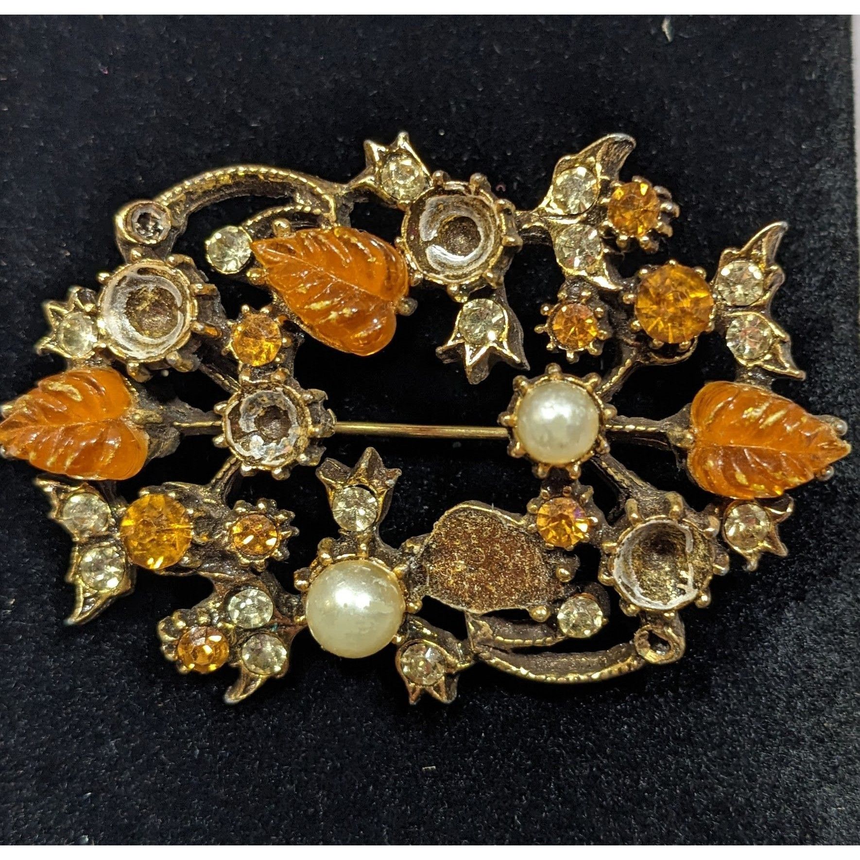 Other Vintage Floral Brooch Gold Tone With Orange Gems And Faux Pe Size ONE SIZE - 5 Thumbnail
