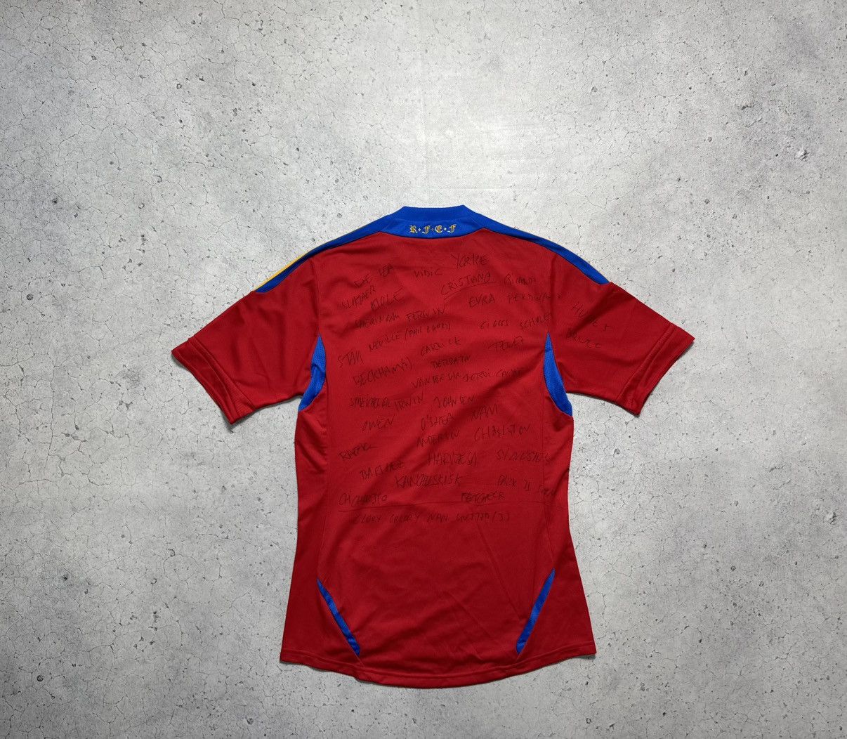 Adidas Adidas Spain Team 2010 Vintage Soccer Jersey Shirt Football Size US S / EU 44-46 / 1 - 10 Thumbnail