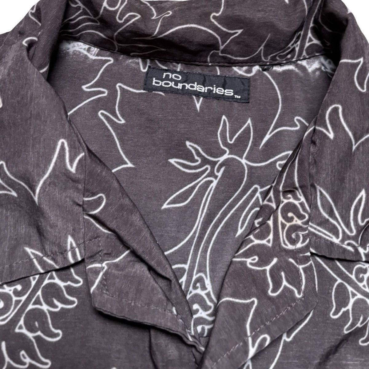 Other Vintage Y2K No Boundaries Button Shirt Flames Hawaii XL Size US XL / EU 56 / 4 - 3 Thumbnail