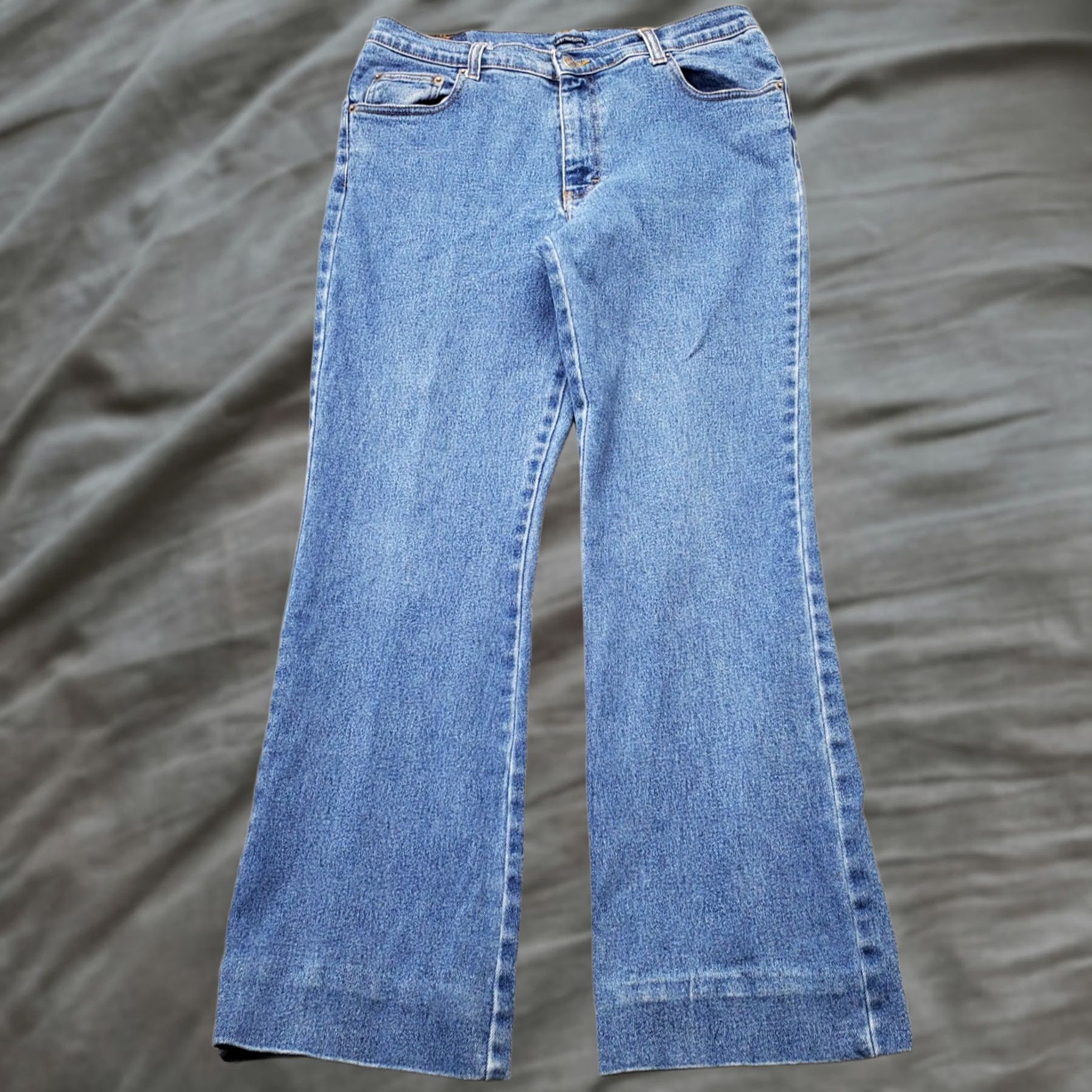Jordache Jordache Jeans Womens 13/14 Blue Denim Stretch Straight 5-Pocket Regular Size: 13/14 Womens Blue Denim Jeans Size 34" / US 12 / IT 48 - 1 Thumbnail