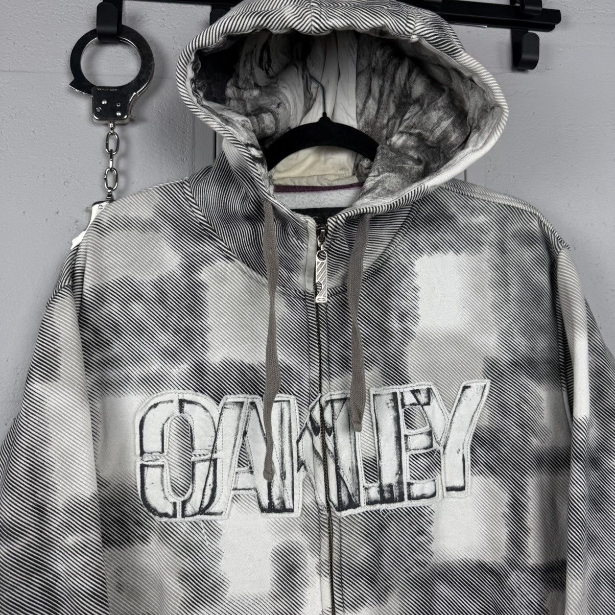 Oakley Vintage Zip Hoodie Oakley Avant Garde Y2K Size US M / EU 48-50 / 2 - 2 Thumbnail