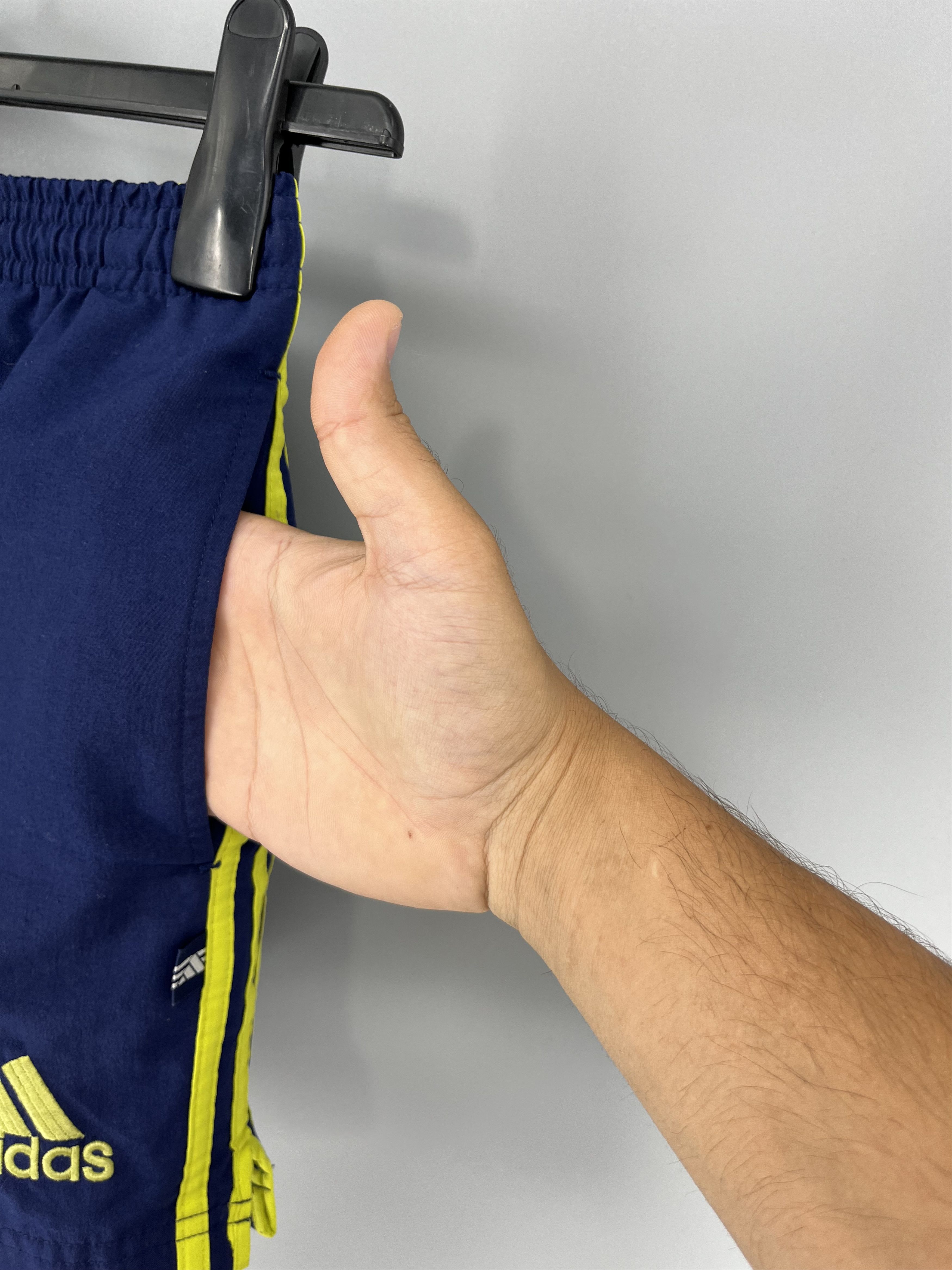 Adidas Vintage Y2K Adidas mini logo shorts streetwear Style Size US 26 / EU 42 - 9 Thumbnail