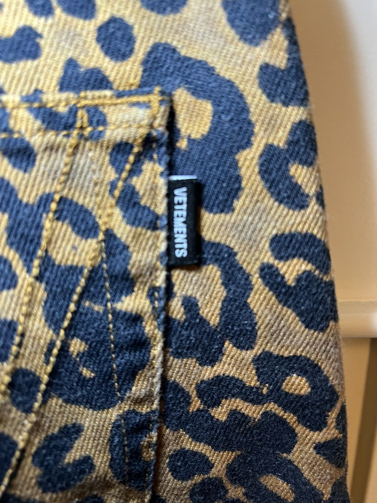 Vetements Vetements leopard print slim denim shorts Size US 34 / EU 50 - 12 Thumbnail
