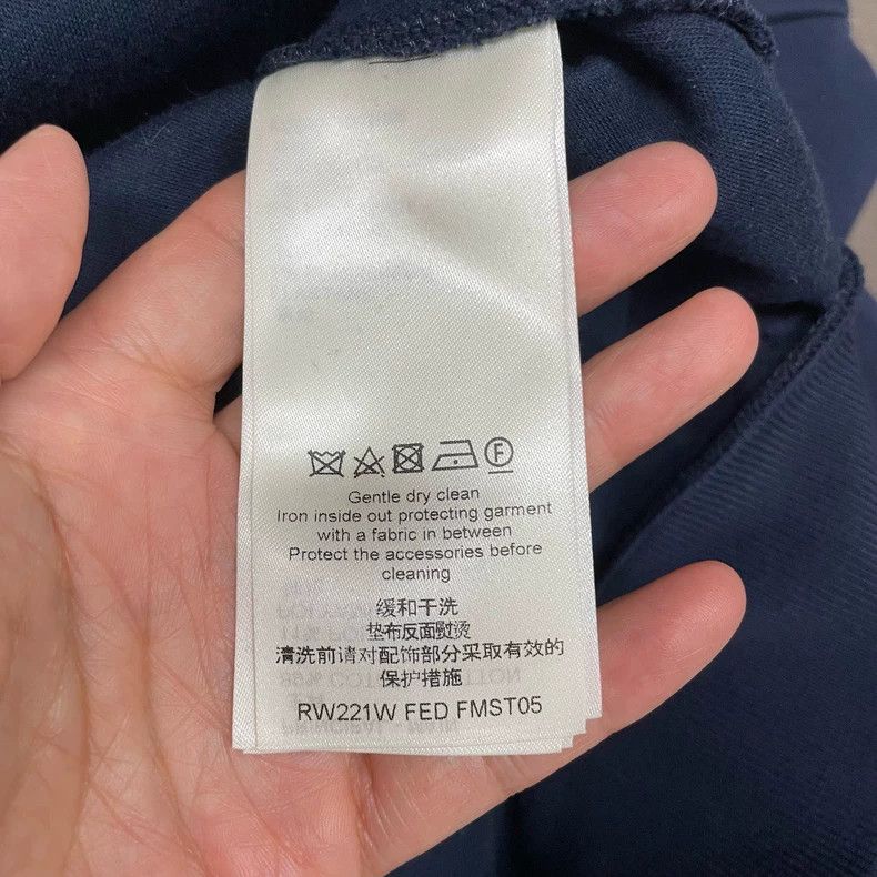 Louis Vuitton Louis Vuitton Dark Blue Retro logo Half Zip Sweatshirt Size US M / EU 48-50 / 2 - 4 Thumbnail