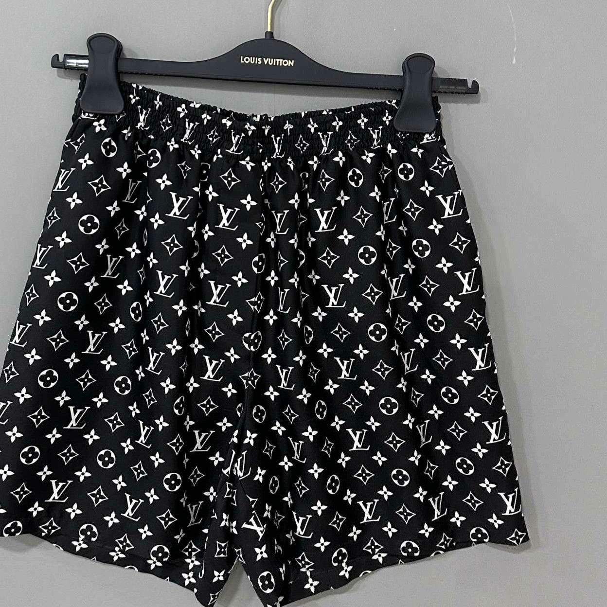 Louis Vuitton Louis Vuitton Pants 36 Women Size 36" / US 14 / IT 50 - 1 Thumbnail