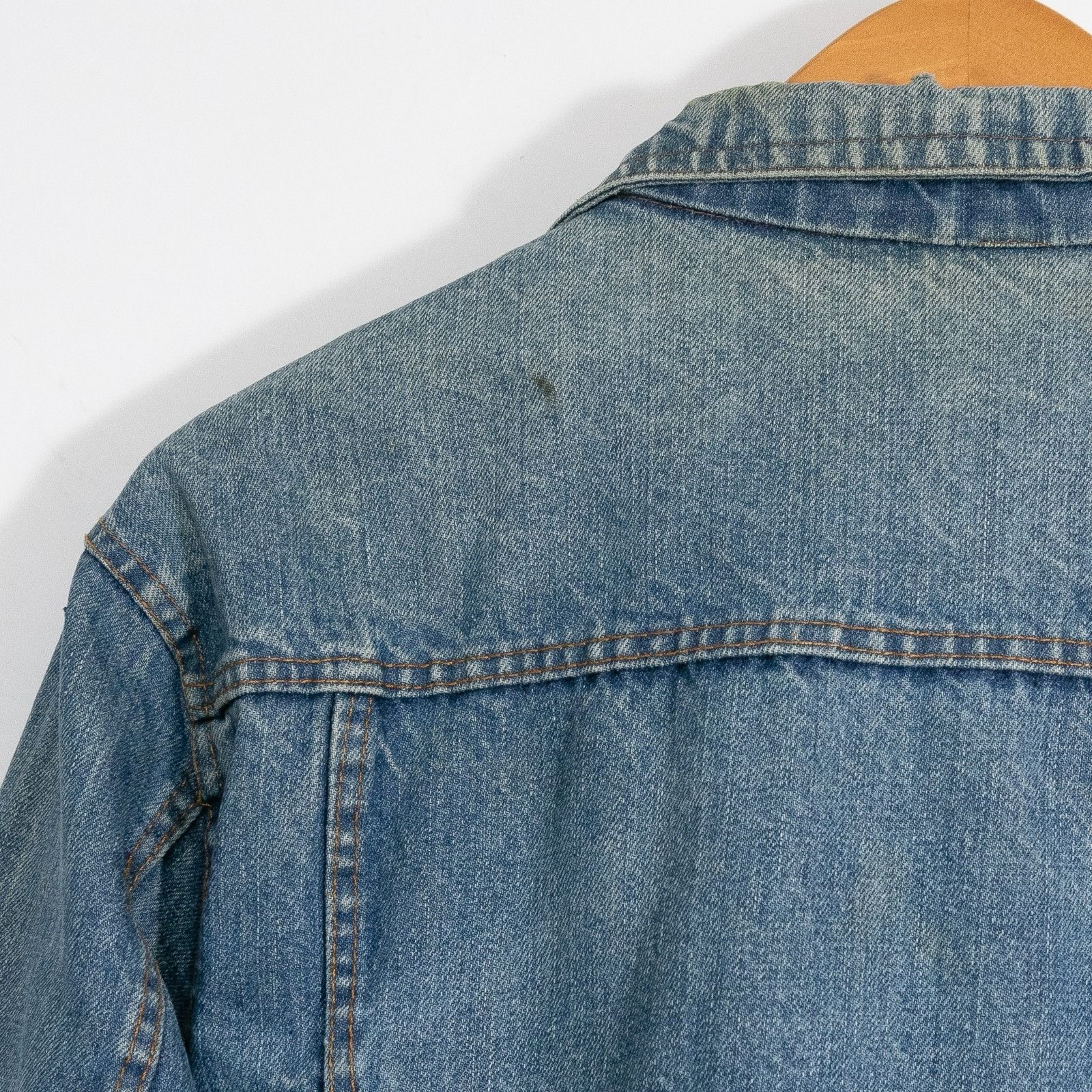 Vintage Vintage 90s Generation One Denim Trucker Jacket Mens Small Size US L / EU 52-54 / 3 - 11 Thumbnail