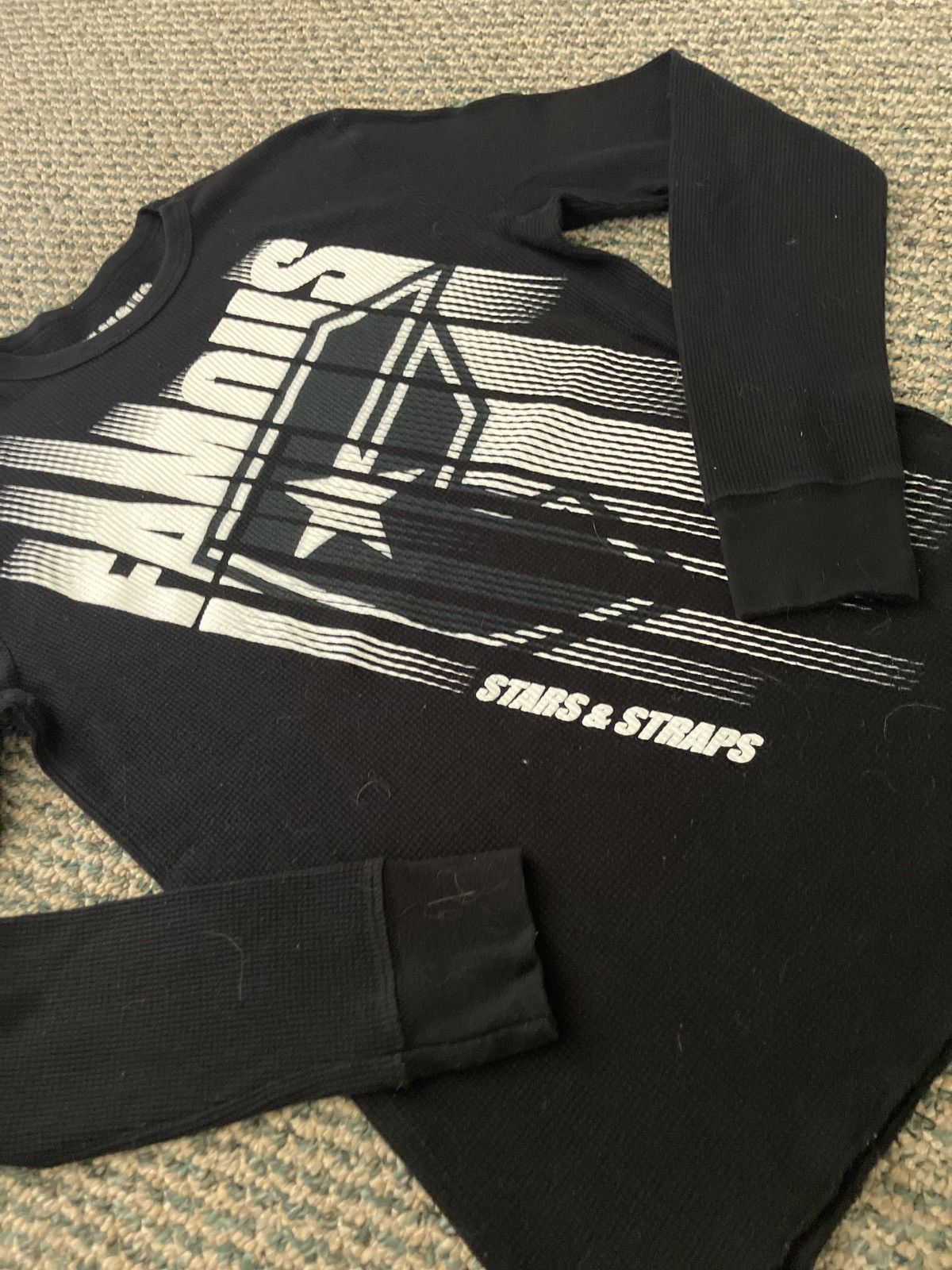 Famous Stars And Straps × Hypebeast Y2K Famous Stars and Stripes Goth Longsleeve Tee Size US M / EU 48-50 / 2 - 4 Thumbnail