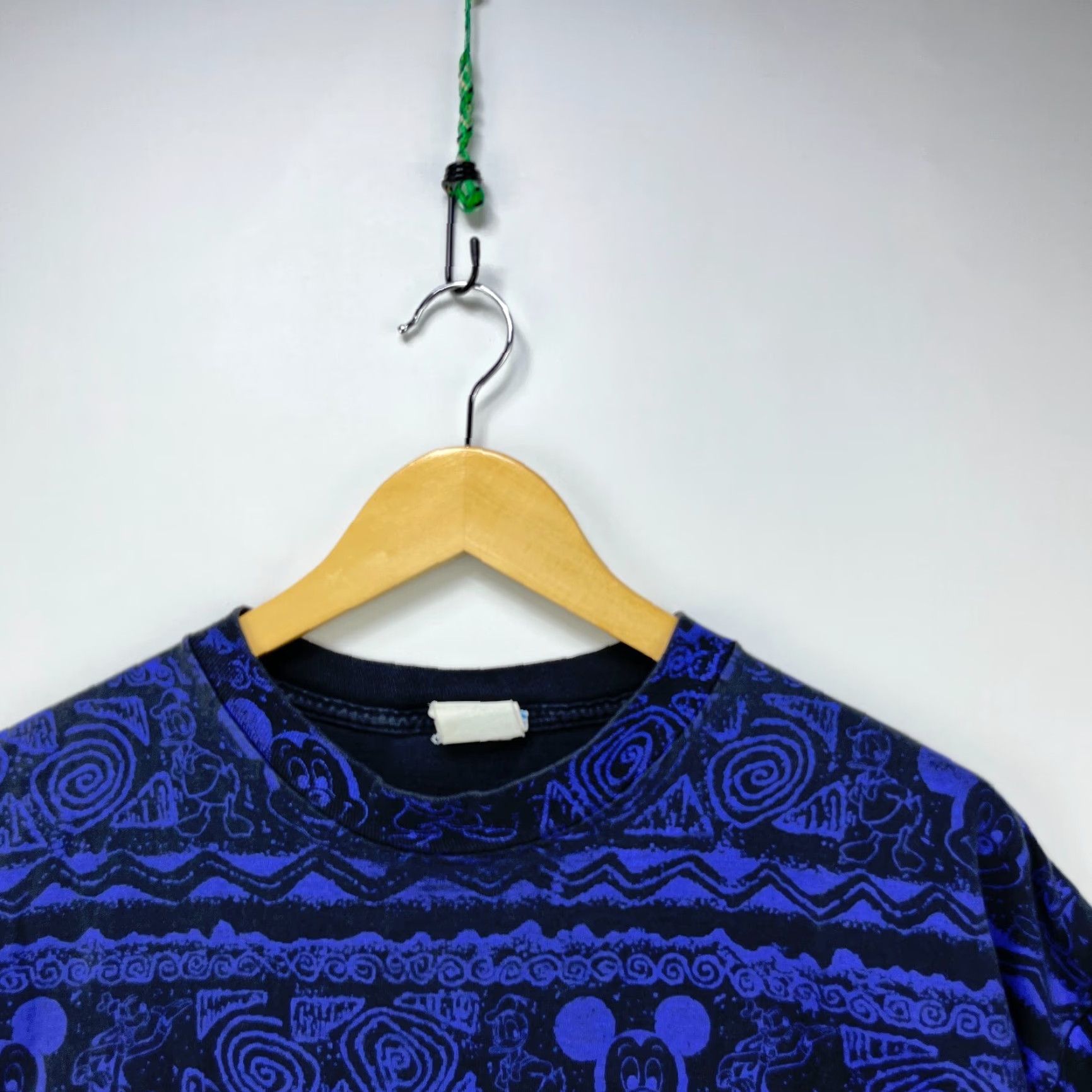 Disney VINTAGE Mickey Mouse All Over Print T-Shirt OSFA XL Black Short Sleeve Men’s Disney 90s Trippy Single Stitch Size US XL / EU 56 / 4 - 3 Thumbnail