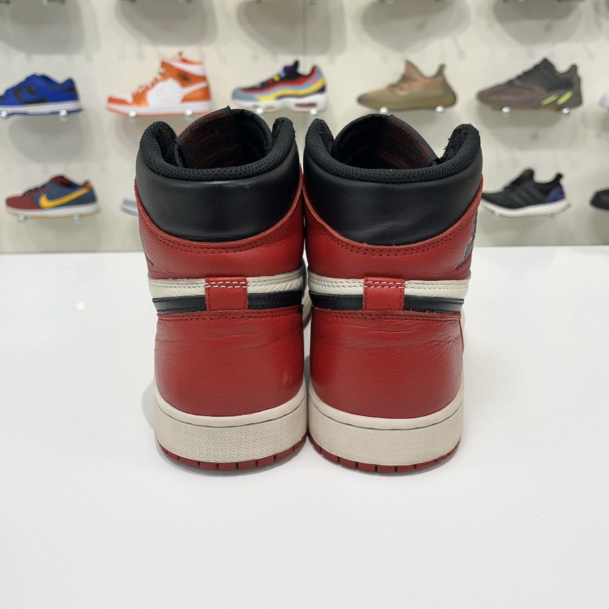 Air Jordan 1 Retro High Bred Toe