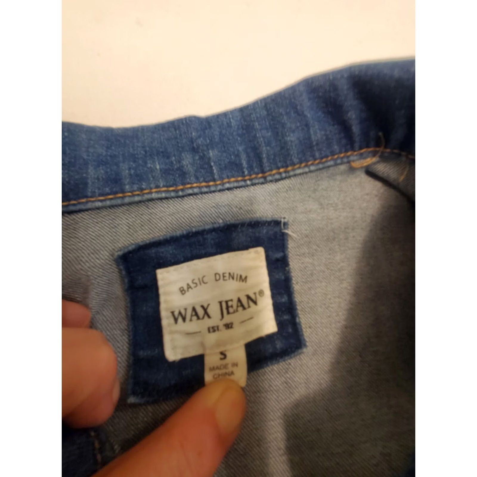 Denime VINTAGE Denim Trucker Style Jacket Junior Size Small WAX JEAN Distressed Blue Size 28" / US 6 / IT 42 - 5 Thumbnail