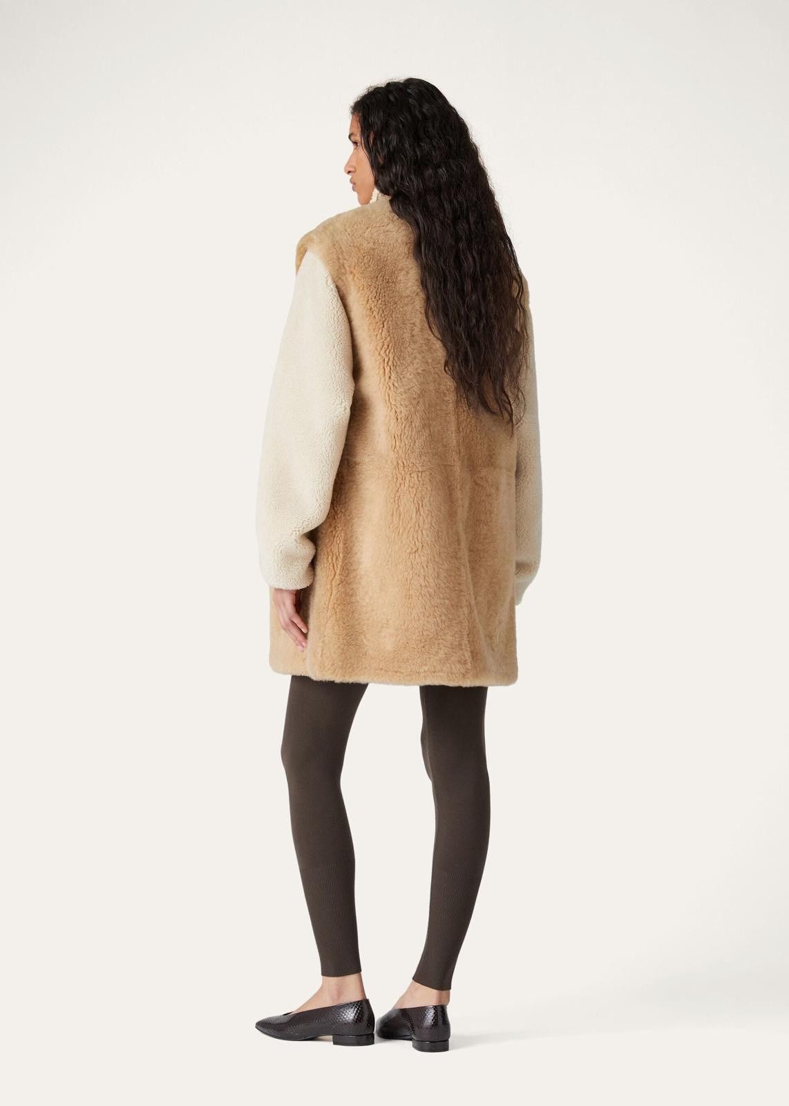 Loro Piana o1srvl11e1124 Cloud Shearling Vest in Camel Size L / US 10 / IT 46 - 2 Thumbnail
