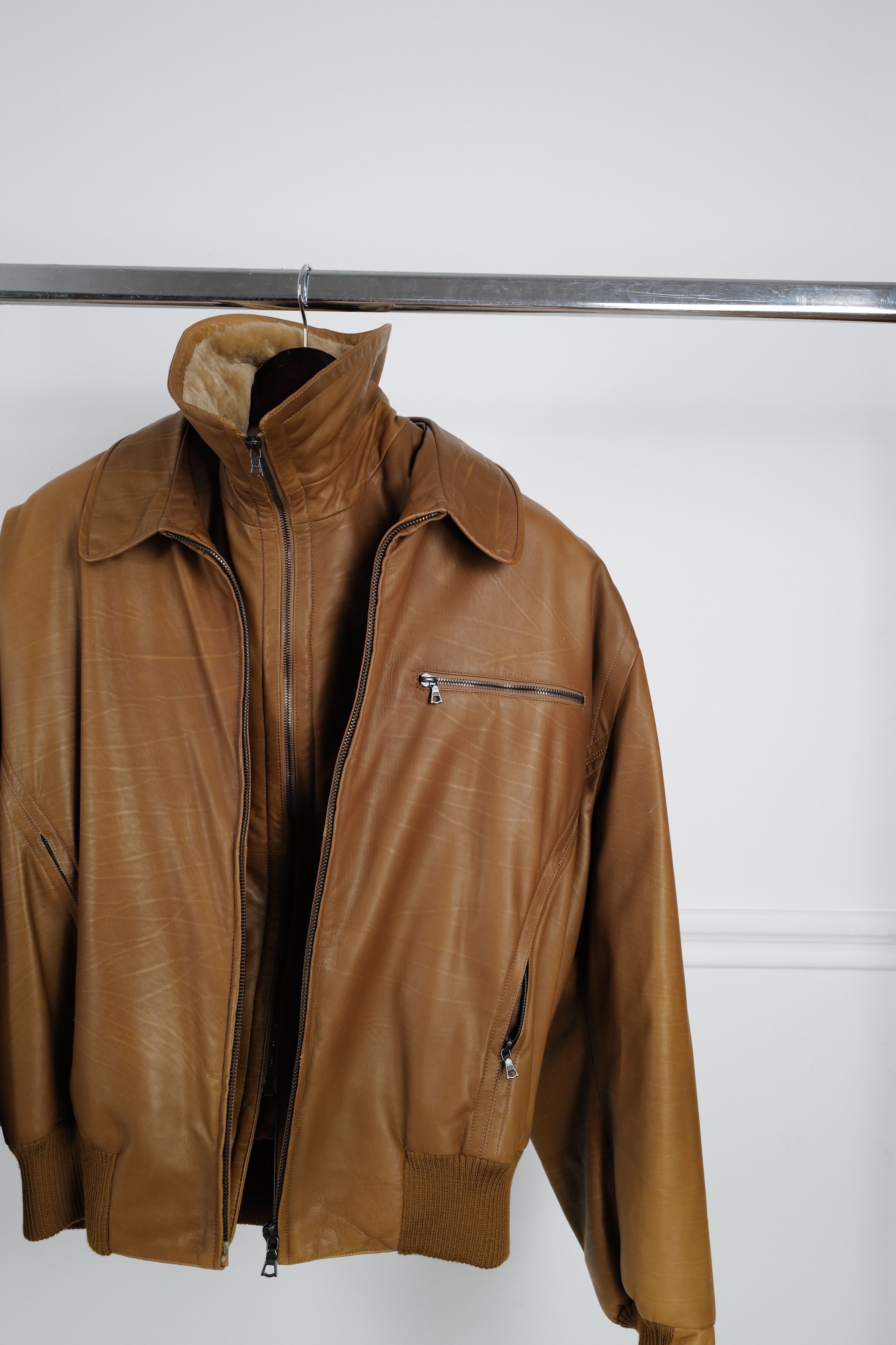 Kiton KITON LEATHER JACKET Size US XL / EU 56 / 4 - 23 Thumbnail