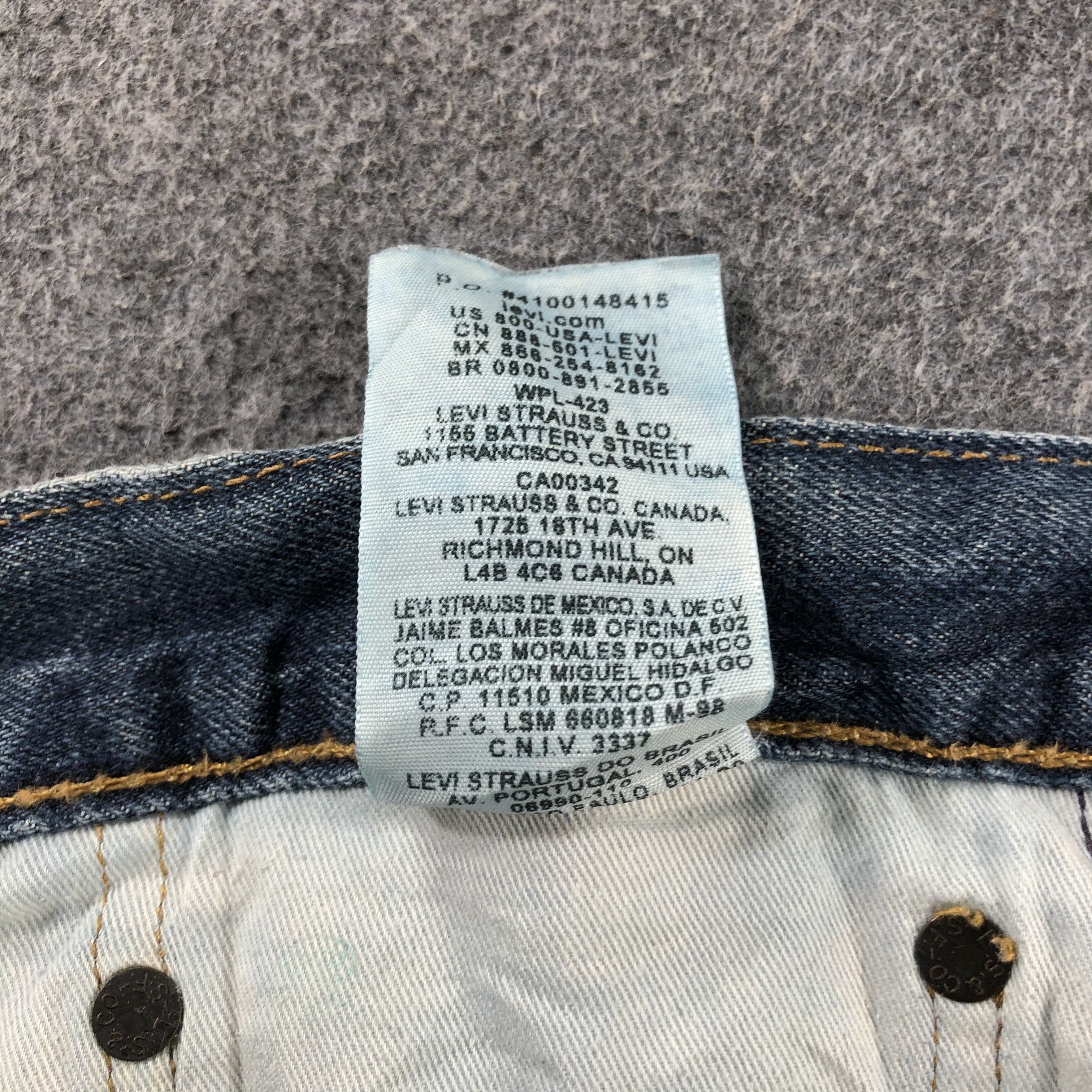Levi's Vintage Blue Wash Levis 562 Jeans-J2584 Size US 37 - 14 Thumbnail