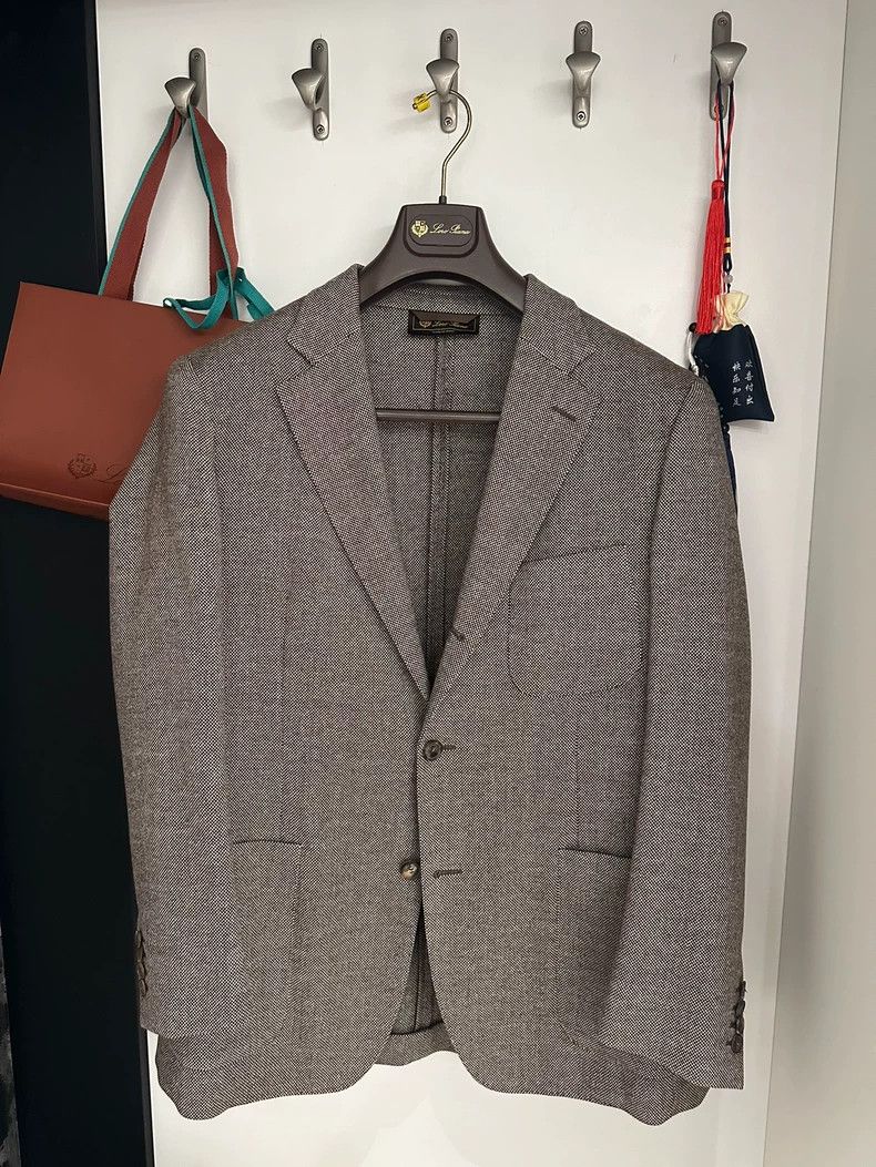 Loro Piana LORO PIANA sizeM Westwear. No structure. Montenegrin origin Size 40S - 1 Thumbnail