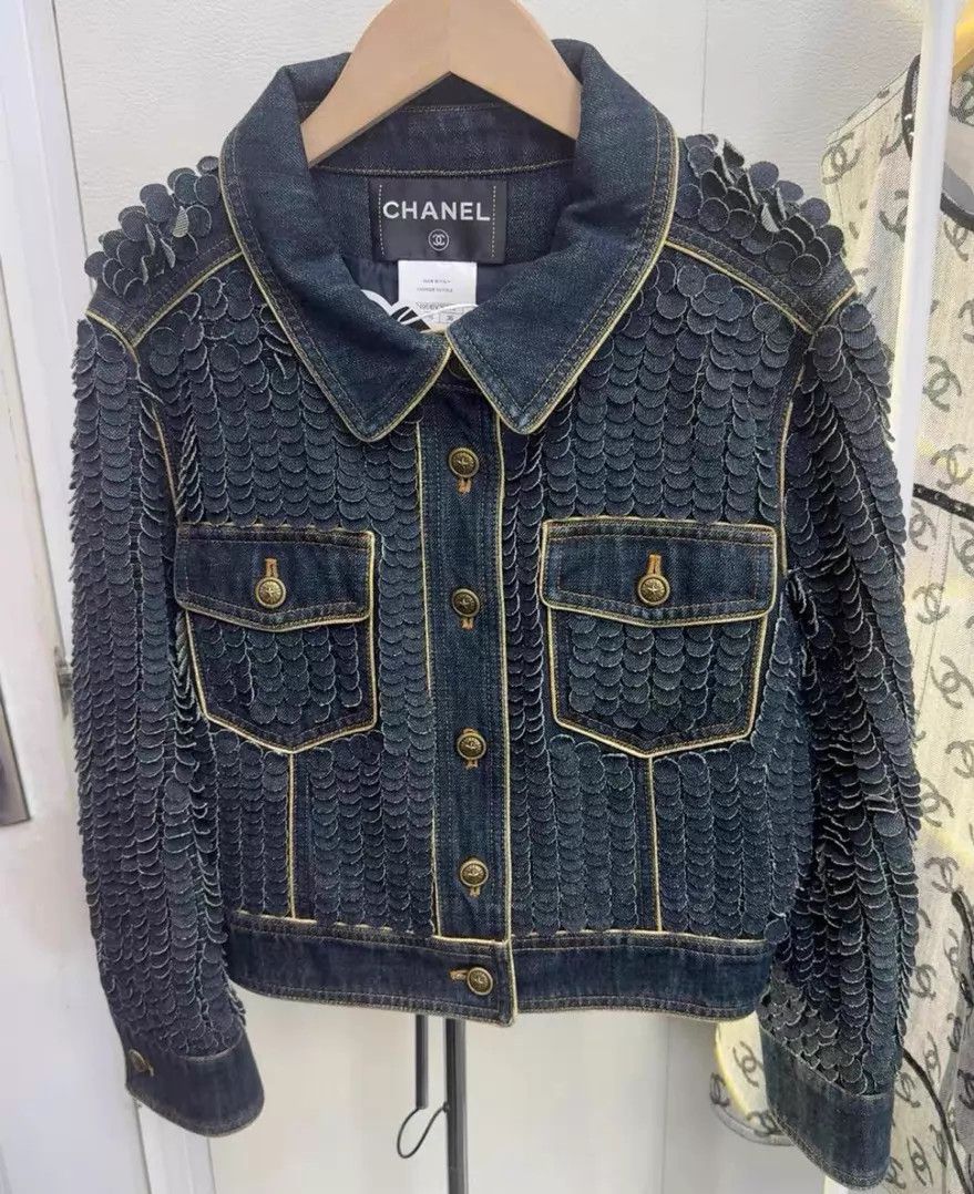 Chanel Chanel Dallas Heavy Scallop Denim Jacket 38 Size S / US 4 / IT 40 - 1 Thumbnail