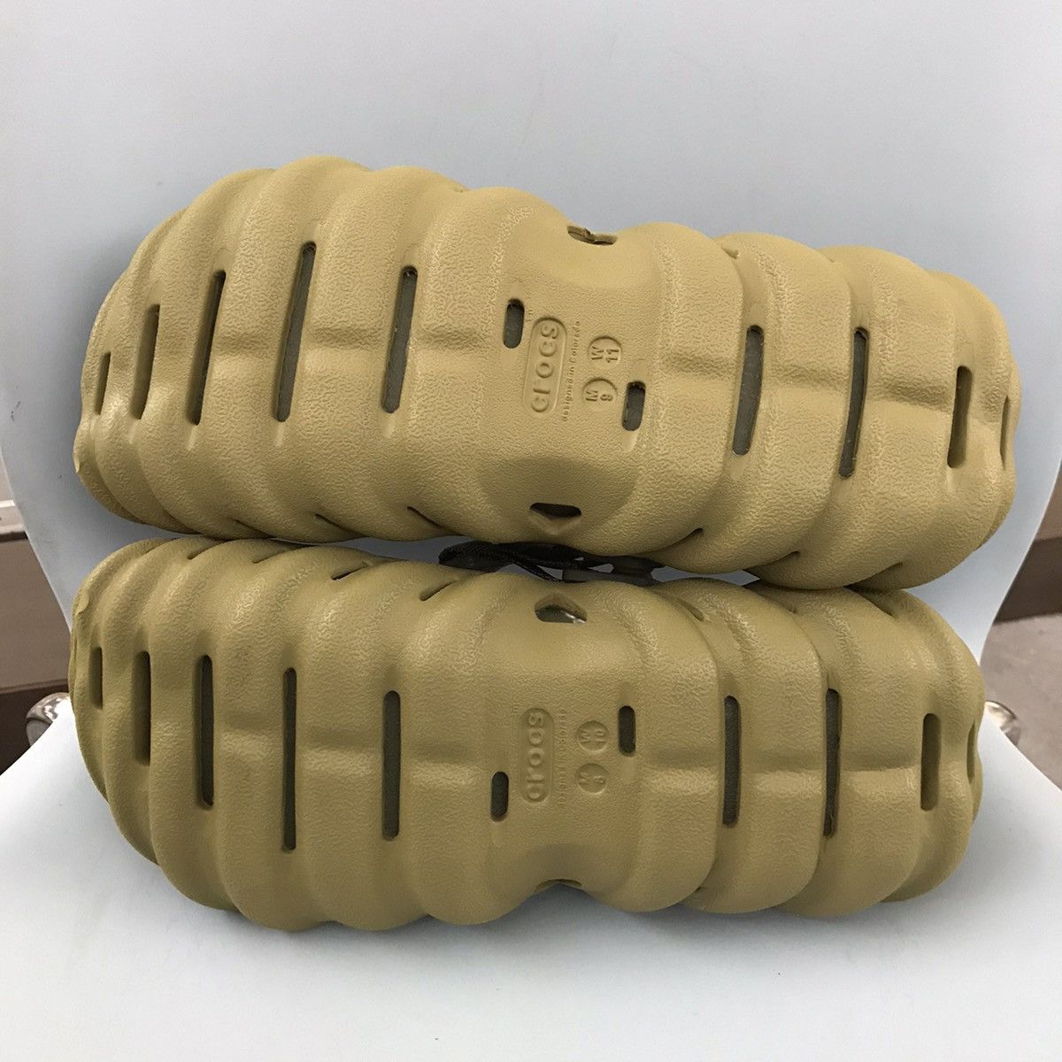 Crocs × Hypebeast Crocs Echo Clog Green Size 8uk 42 eur Designed in Colorado Size US 8 / EU 41 - 9 Thumbnail