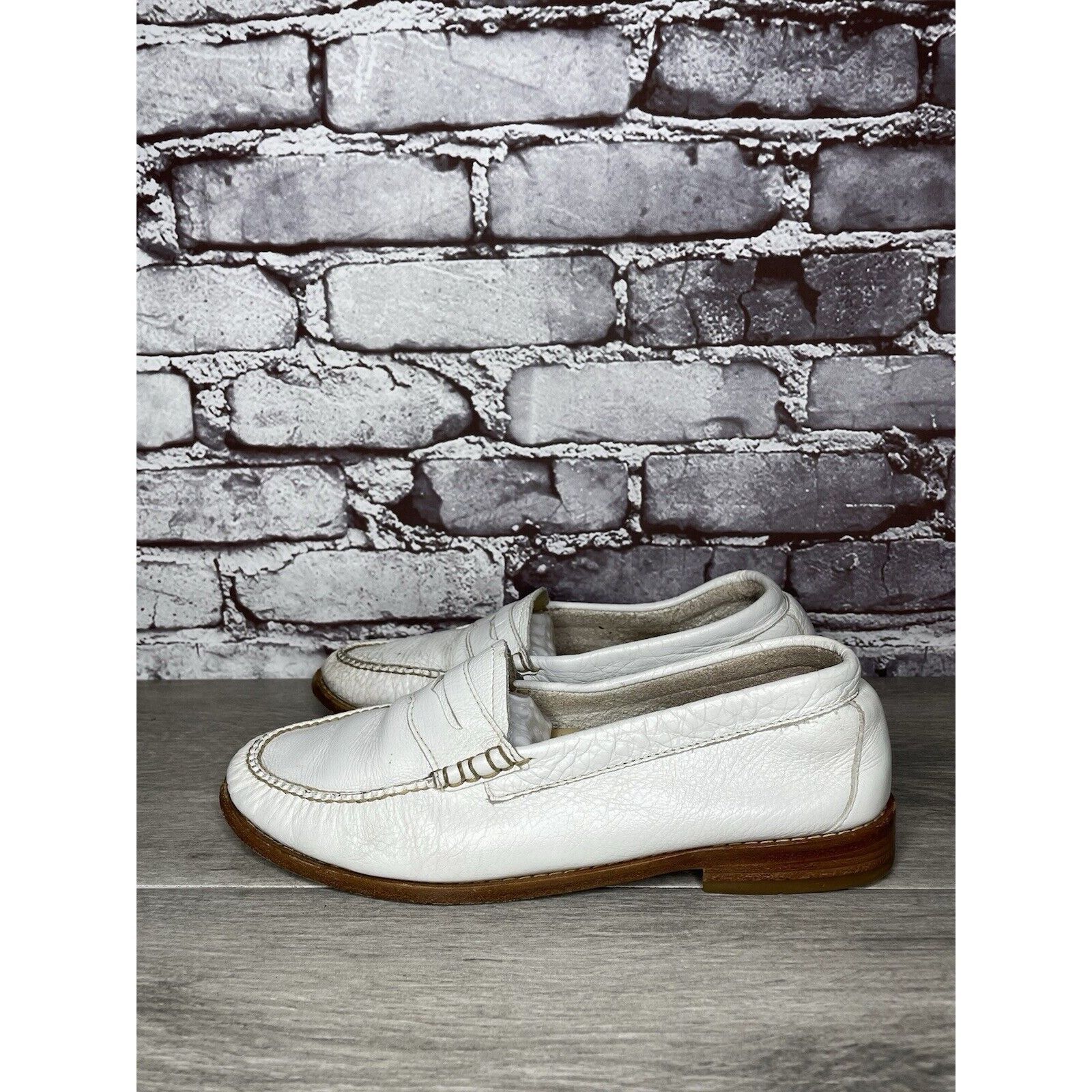 G.H. Bass & Co. G.H. Bass Weejuns White Leather Moc Toe Penny Loafers Shoes Size US 8.5 / IT 38.5 - 20 Thumbnail
