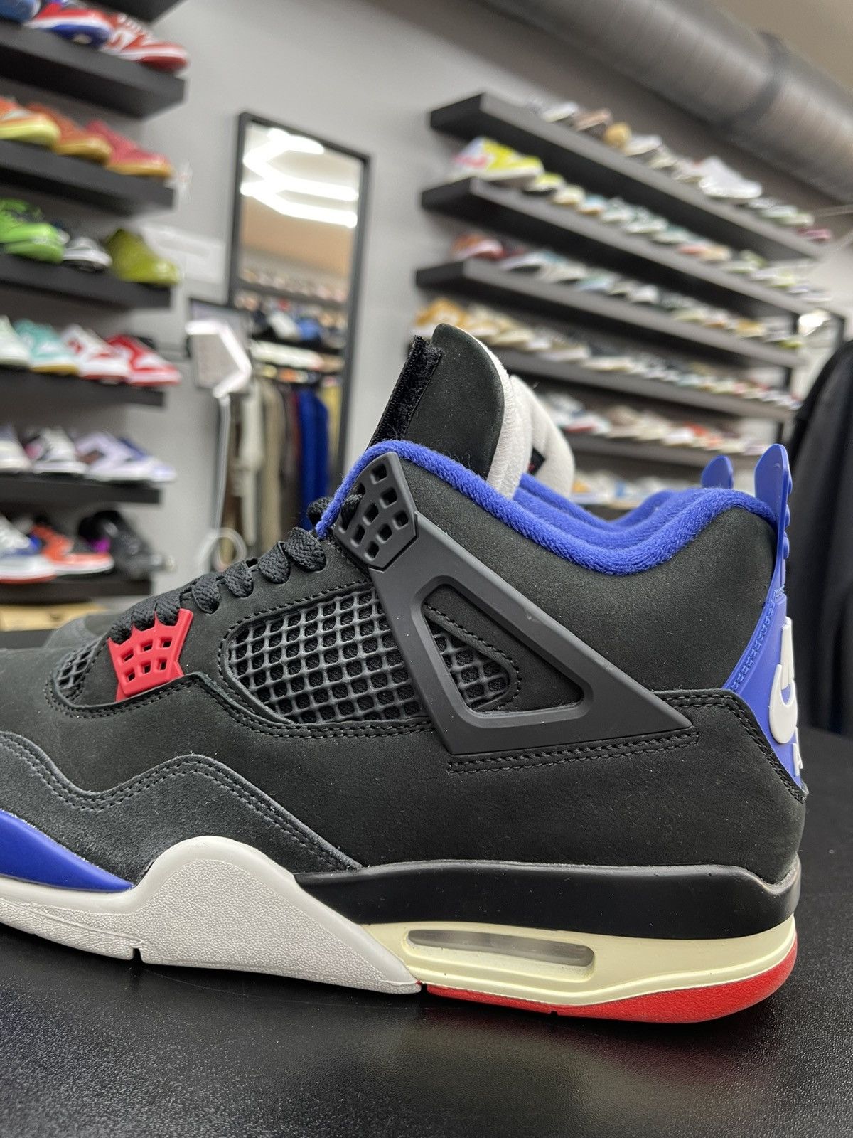 Jordan Brand Size 11 - Jordan 4 Rare Air “Gold Lettering” Size US 11 / EU 44 - 5 Thumbnail