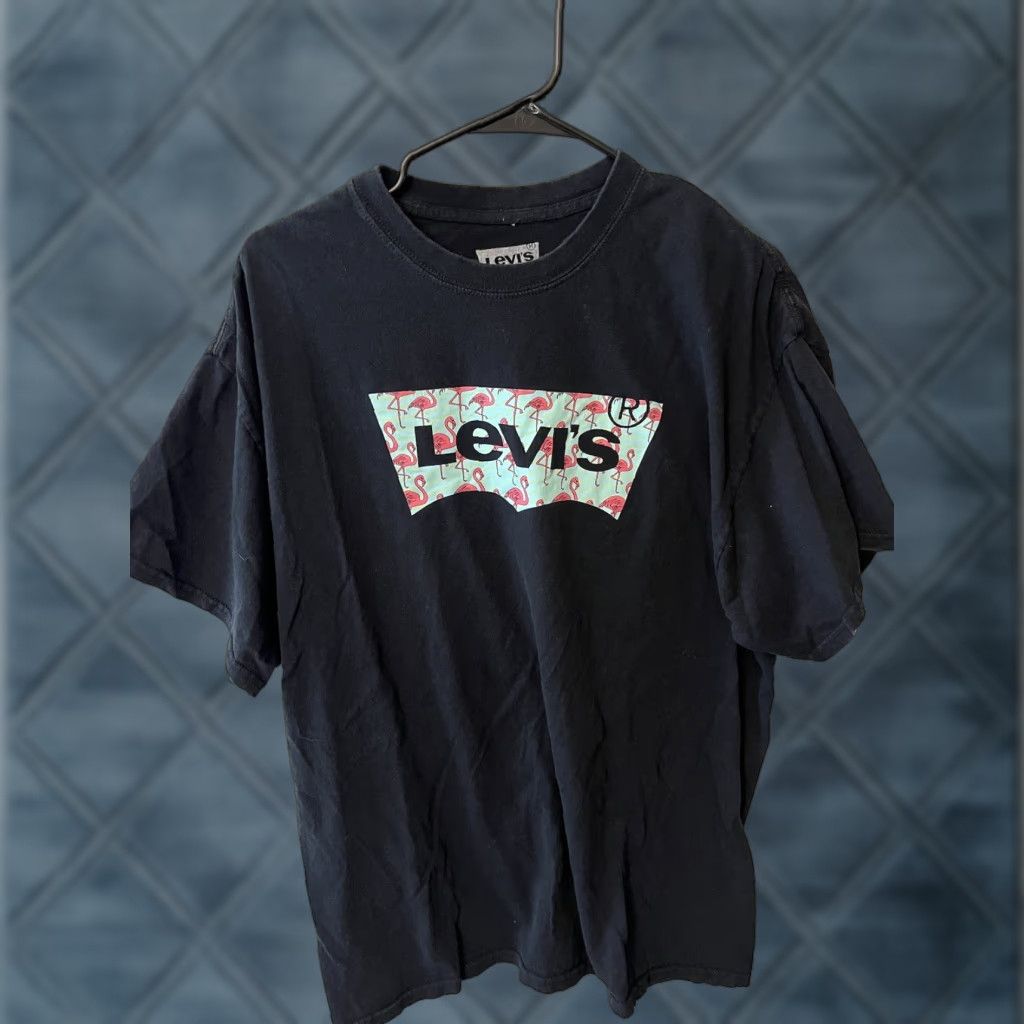 BLACK SIGN VINTAGE Levi Strauss T-Shirt Logo City Men XL Black Crew Neck Short Sleeve Cotton Graphic Print 90s Mens Size US XL / EU 56 / 4 - 1 Thumbnail