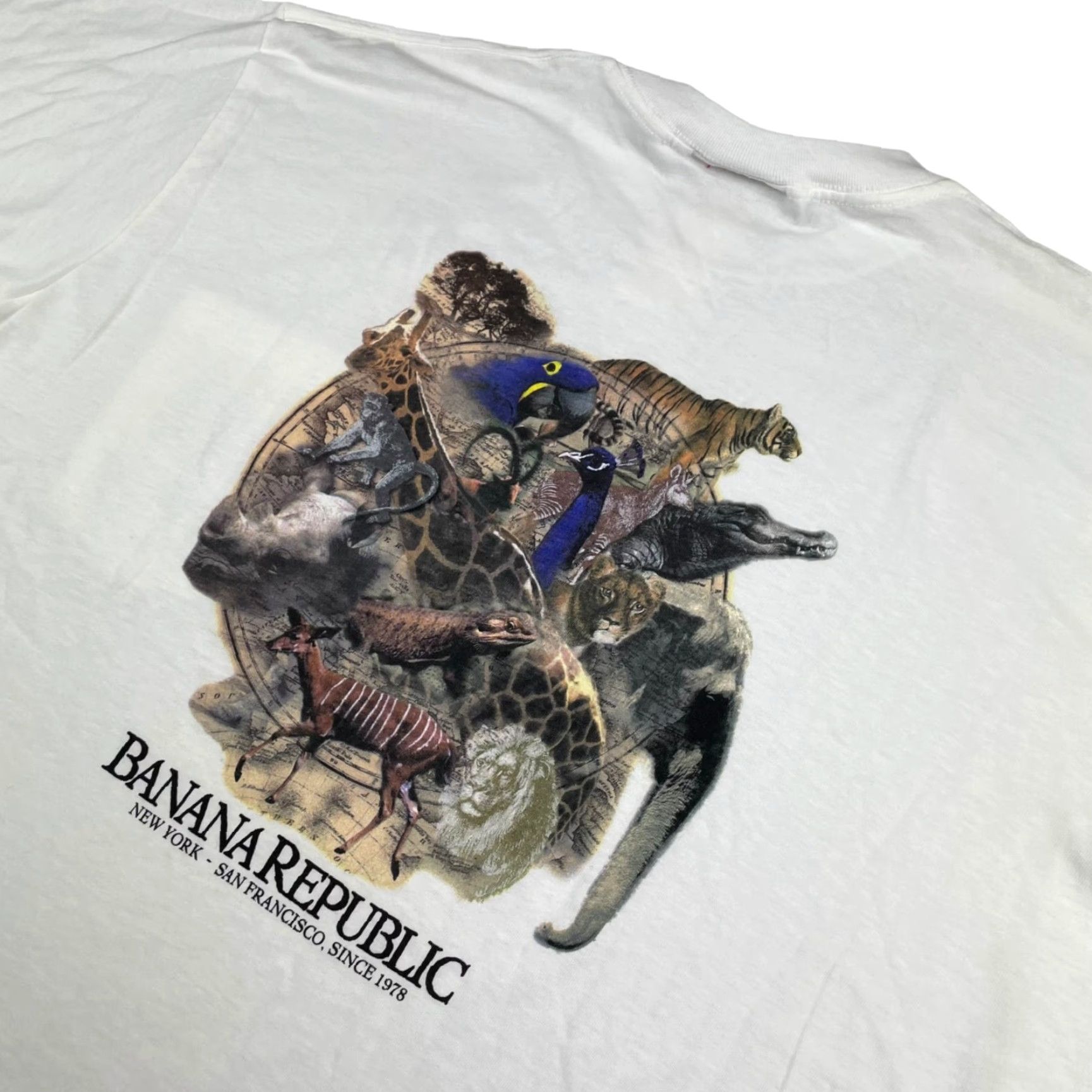 Banana Republic VINTAGE Banana Republic Shirt White M Men Safari Pocket T-Shirt US 100% Cotton Crew Neck Short Sleeve Double-Sided Printed Graphic Size US M / EU 48-50 / 2 - 4 Thumbnail