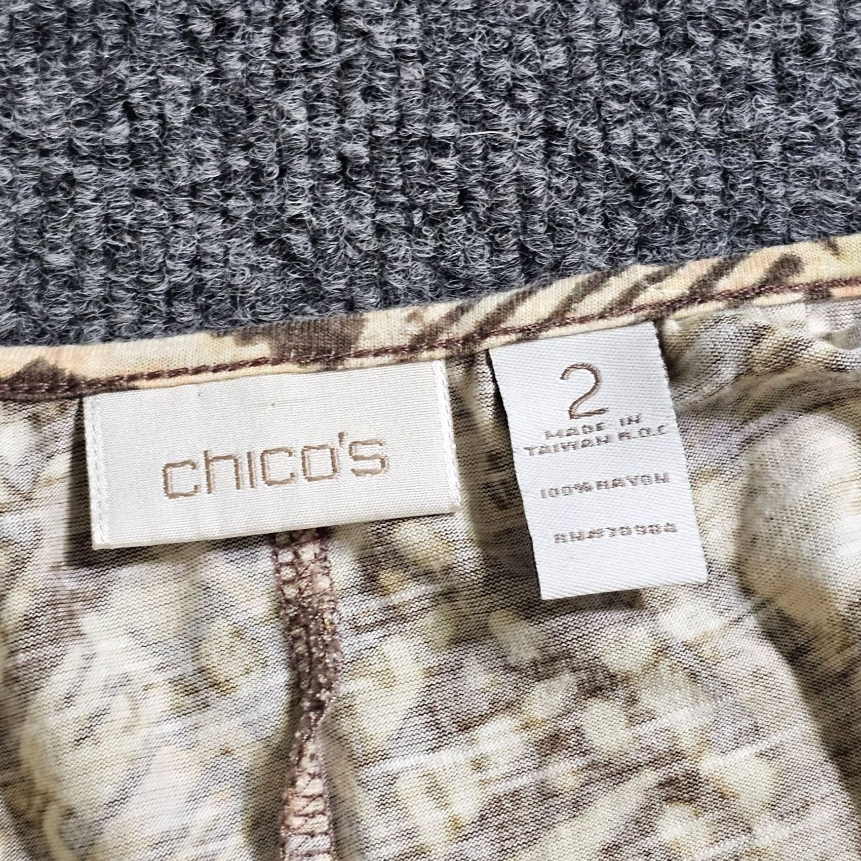 Vintage Chicos Top Shirt Womens Large Brown Geometric Dolman 3/4 Sleeve Stretch Casual Shirt Size L / US 10 / IT 46 - 3 Thumbnail