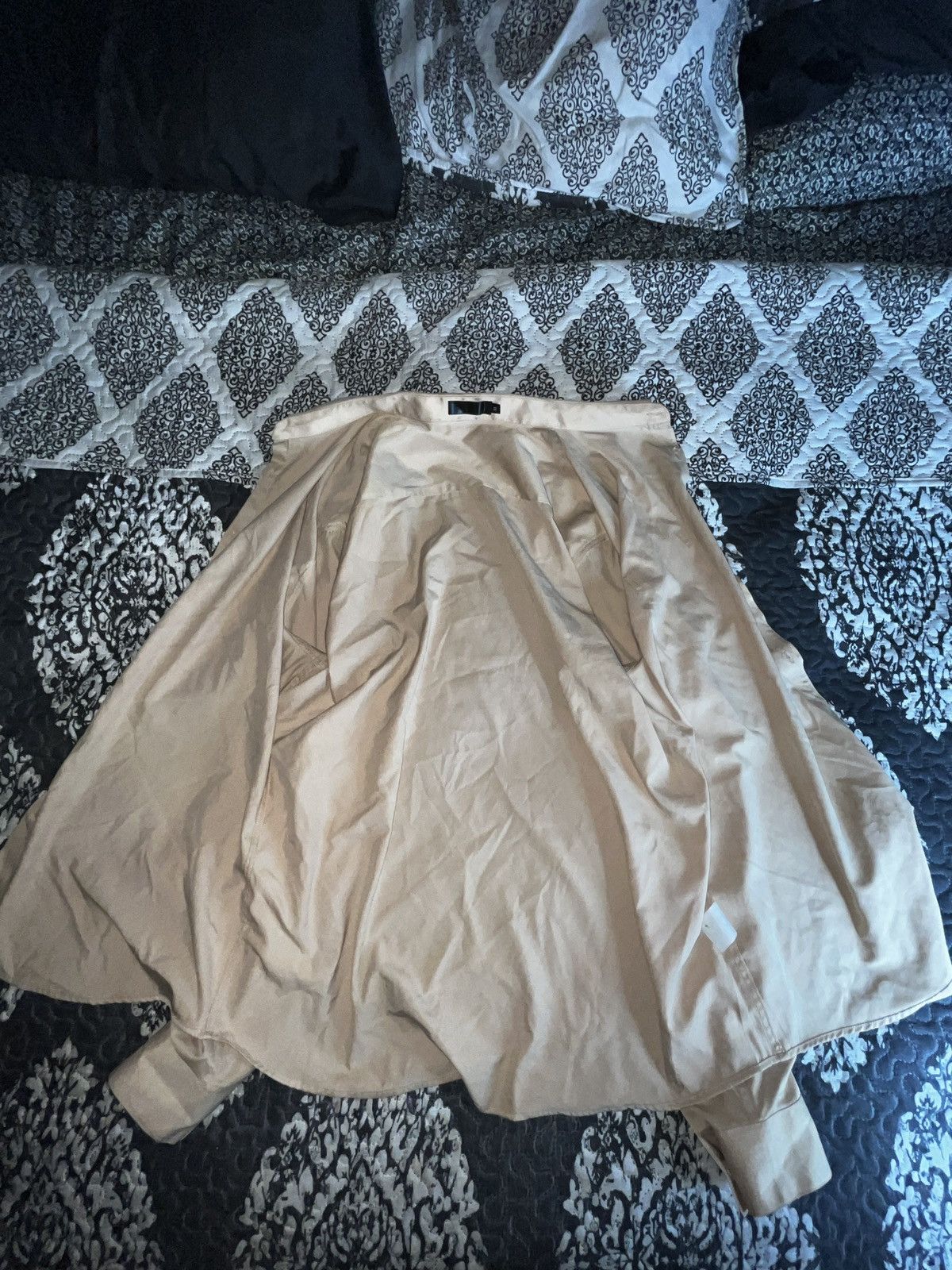 Other Beige Silky Button-Up Shirt XL Size US XL / EU 56 / 4 - 1 Thumbnail