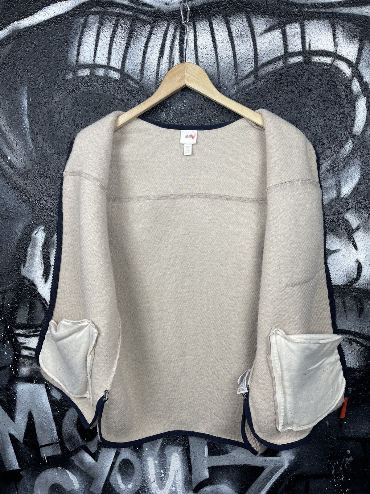 H&M H&M Casual Sherpa Full Zip Teddy Vest Size Small Size US S / EU 44-46 / 1 - 6 Thumbnail