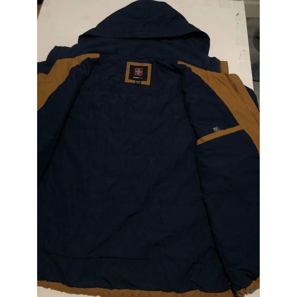 Swiss Legend Jacket Hoodie 2XL Men SWISS TECH - Like New Size US XXL / EU 58 / 5 - 6 Thumbnail
