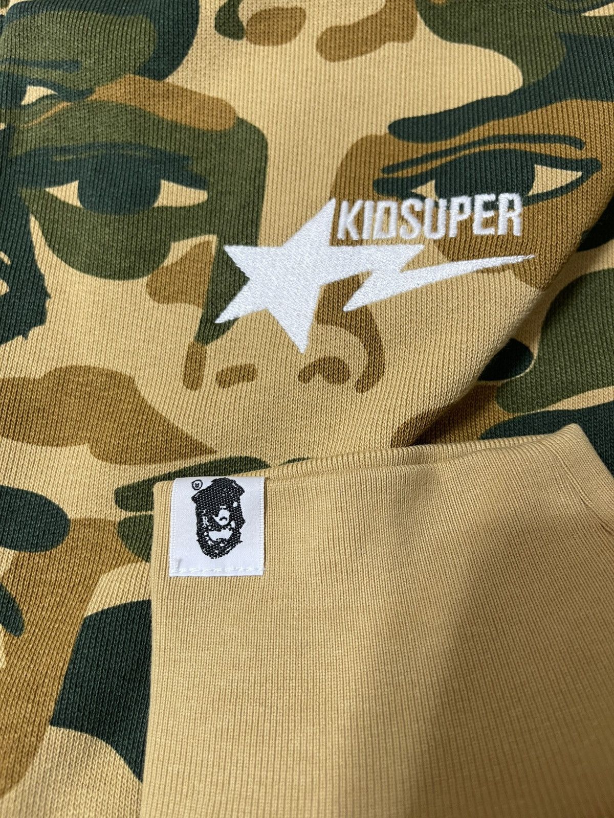 Bape × KidSuper BAPE X KIDSUPER CAMO SHARK FULL ZIP HOODIE [GREEN] Size US L / EU 52-54 / 3 - 4 Thumbnail
