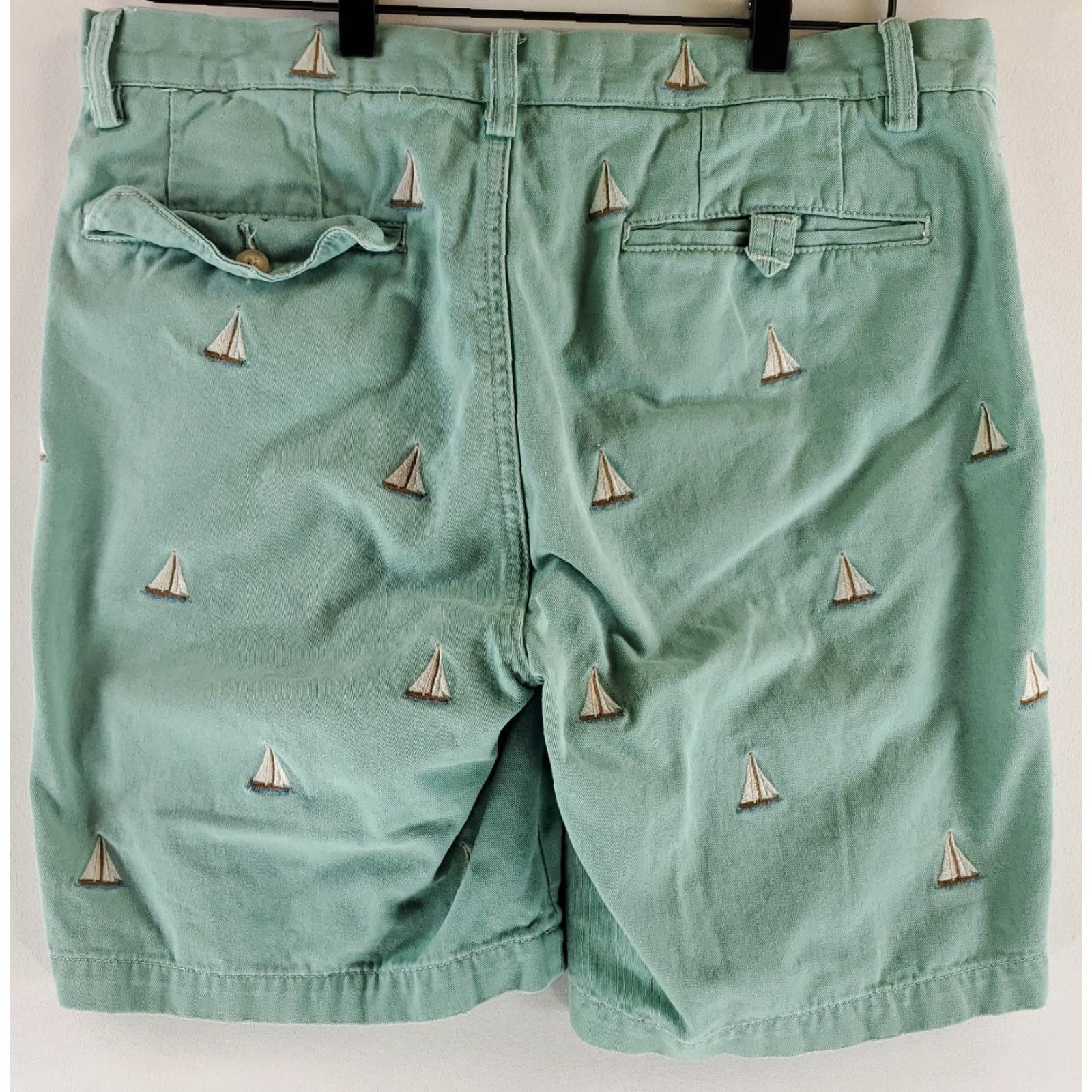 Polo Ralph Lauren Polo Ralph Lauren Shorts Mens 34 Green Allover Embroidered Sailboats Chino 33 (34 Actual) Size US S / EU 44-46 / 1 - 2 Thumbnail