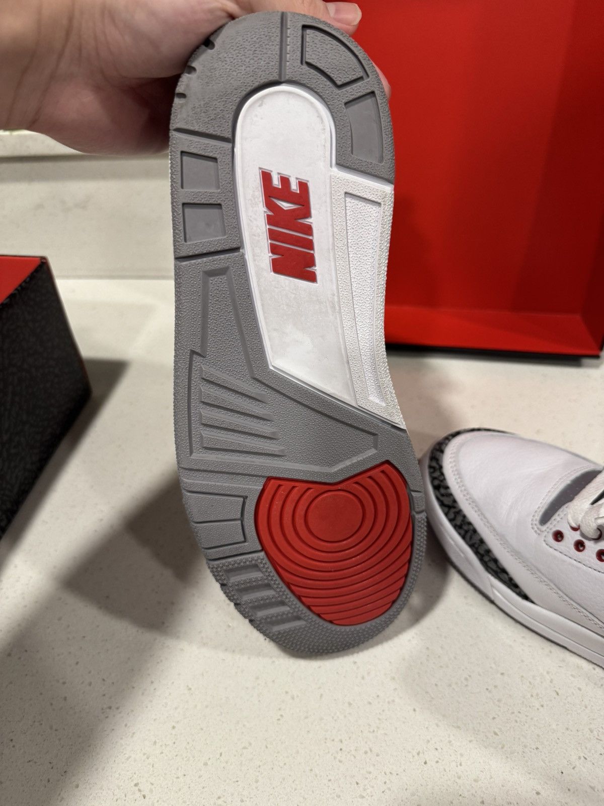 Jordan Brand Jordan 3 fire red Size US 9 / EU 42 - 6 Thumbnail