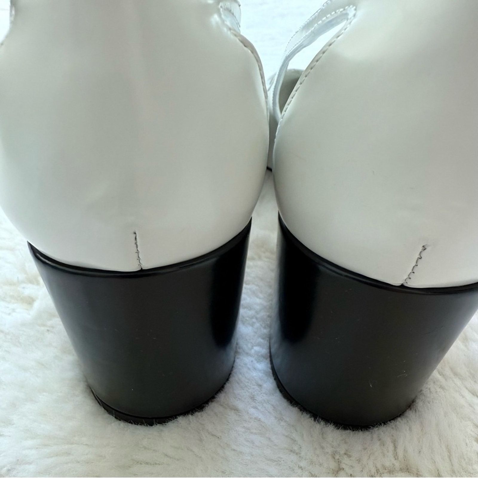 Prada Prada Cut-Out Brushed Leather Pumps size 40EU or 9US 1200$ Size US 9 / IT 39 - 6 Thumbnail