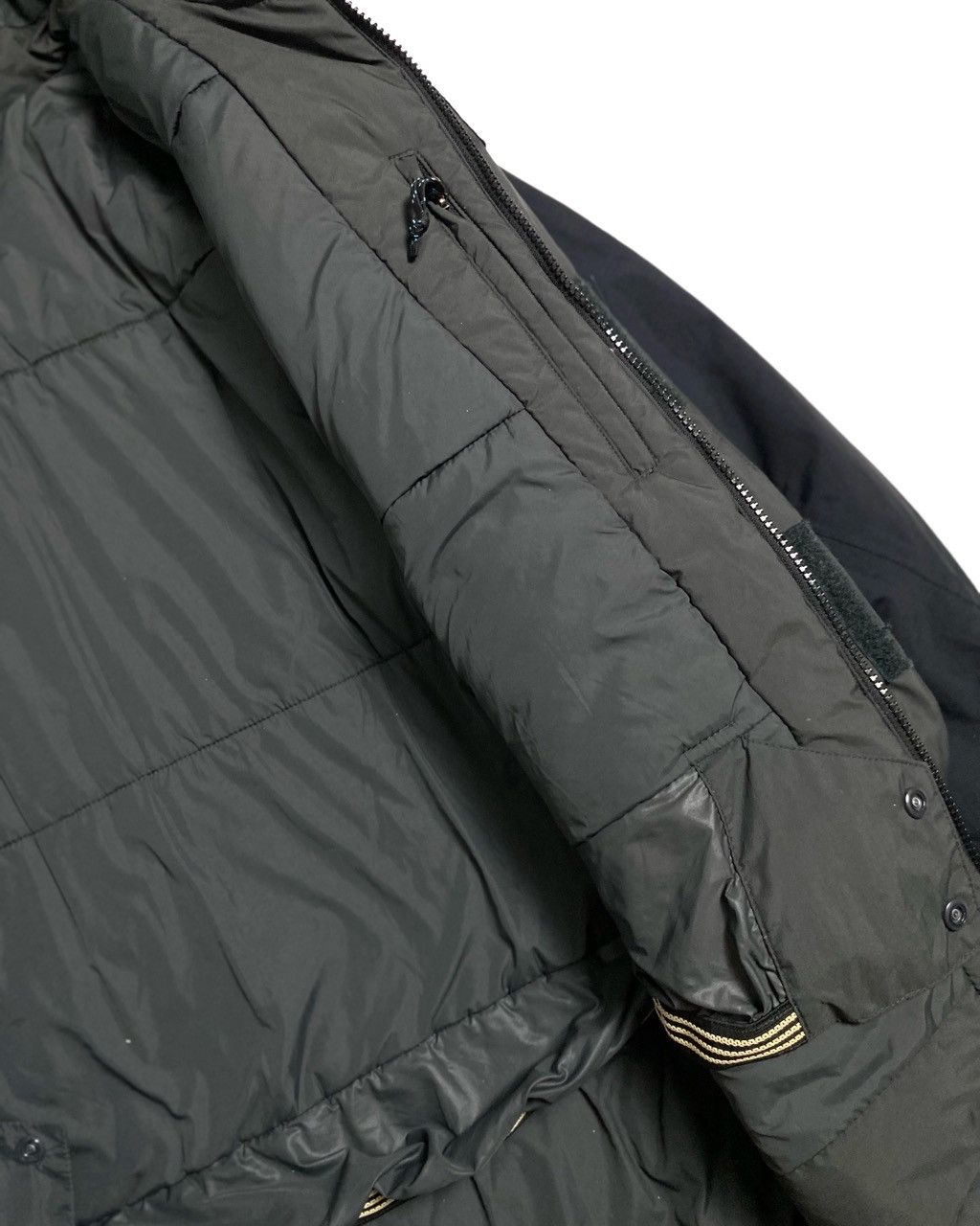Montbell 2000s Montbell Goretex Technical Padded-Archieve Size US M / EU 48-50 / 2 - 9 Thumbnail