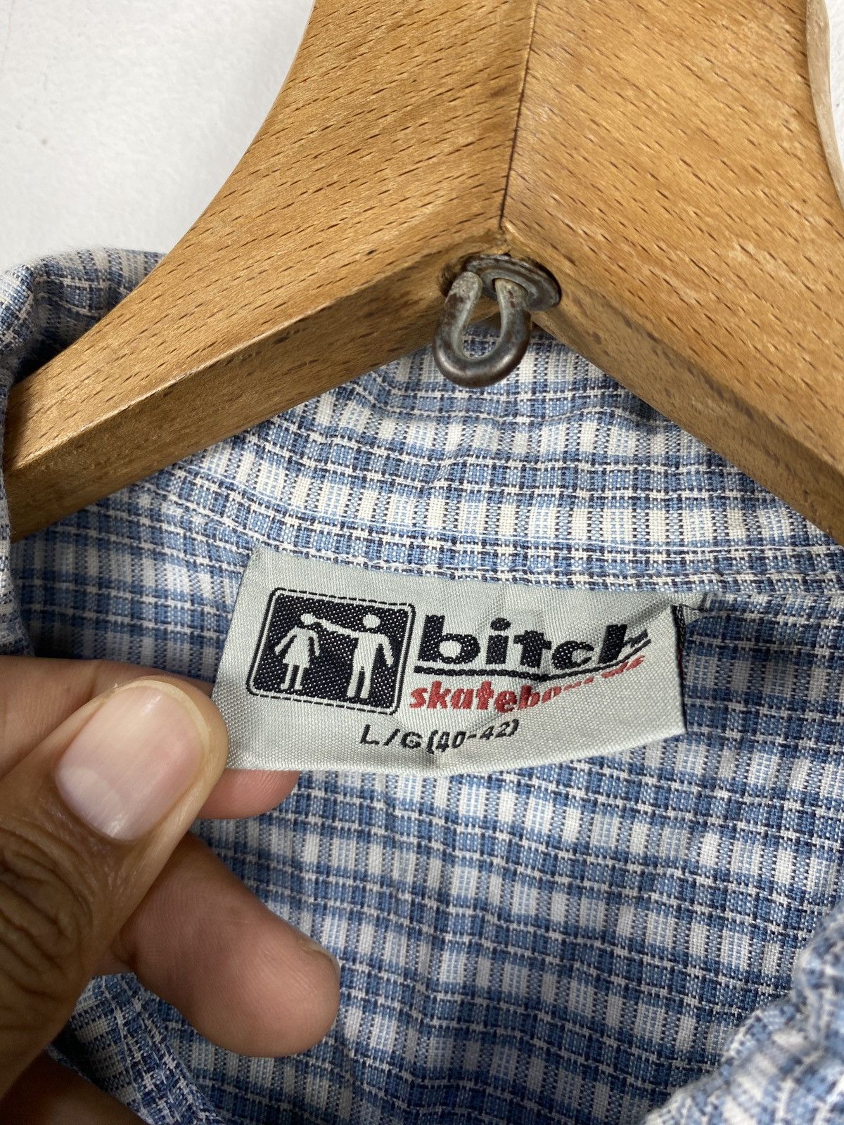 Vintage Bitch skateboard short sleeve shirt Size US L / EU 52-54 / 3 - 4 Thumbnail