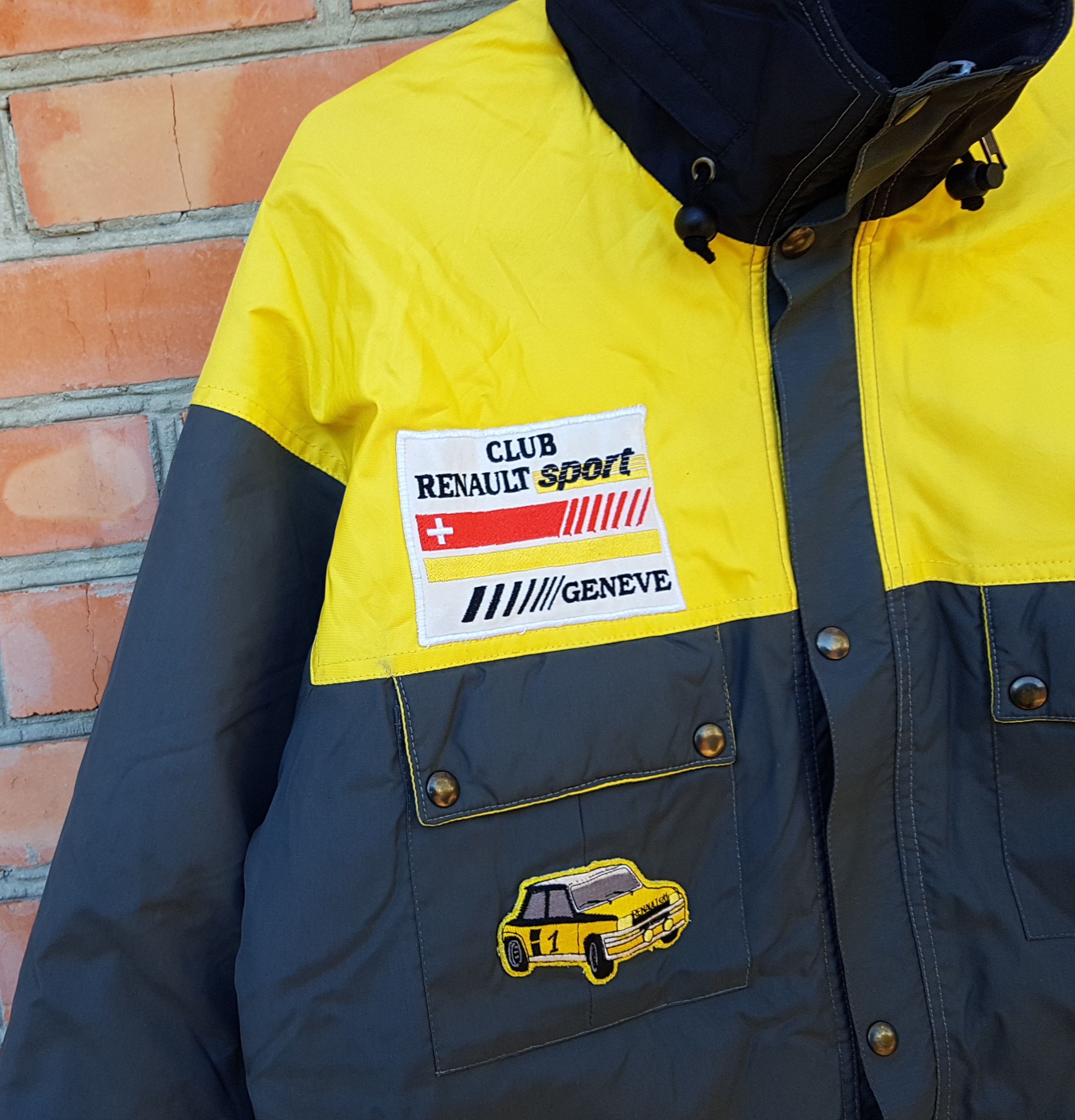 Vintage Rare Vintage Renault Sport Geneve Club Retro Jacket Tilt Size US L / EU 52-54 / 3 - 3 Thumbnail